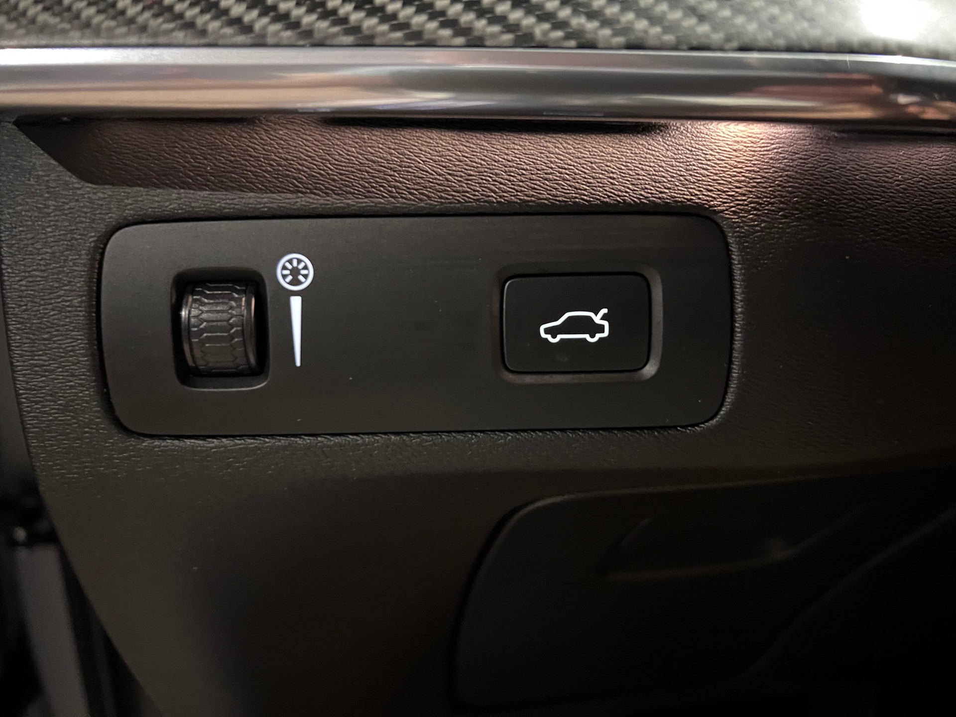 VOLVO XC90 T6 AWD R-Design Geartronic-image-27