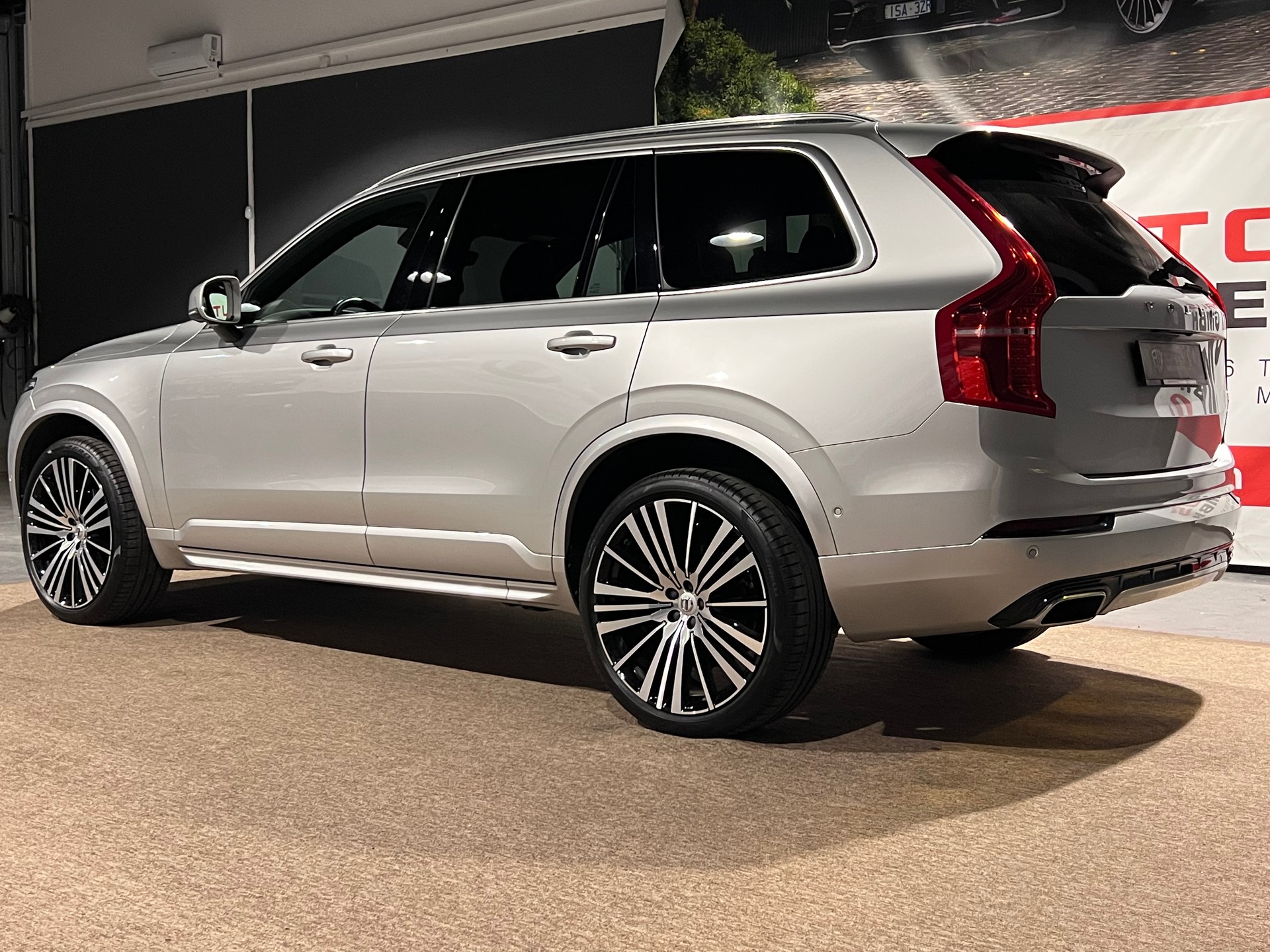 VOLVO XC90 T6 AWD R-Design Geartronic-image-5