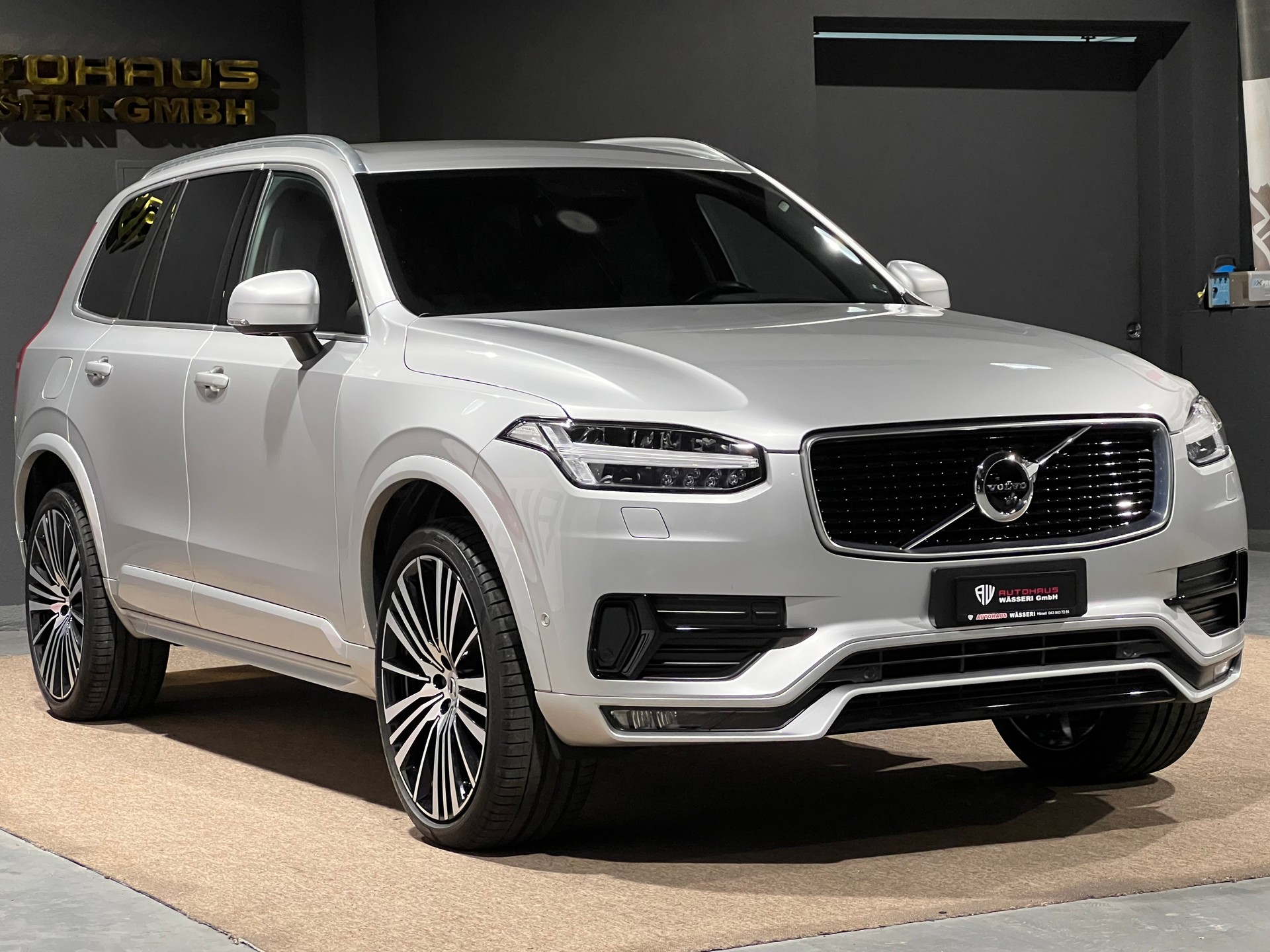 VOLVO XC90 T6 AWD R-Design Geartronic-image-0