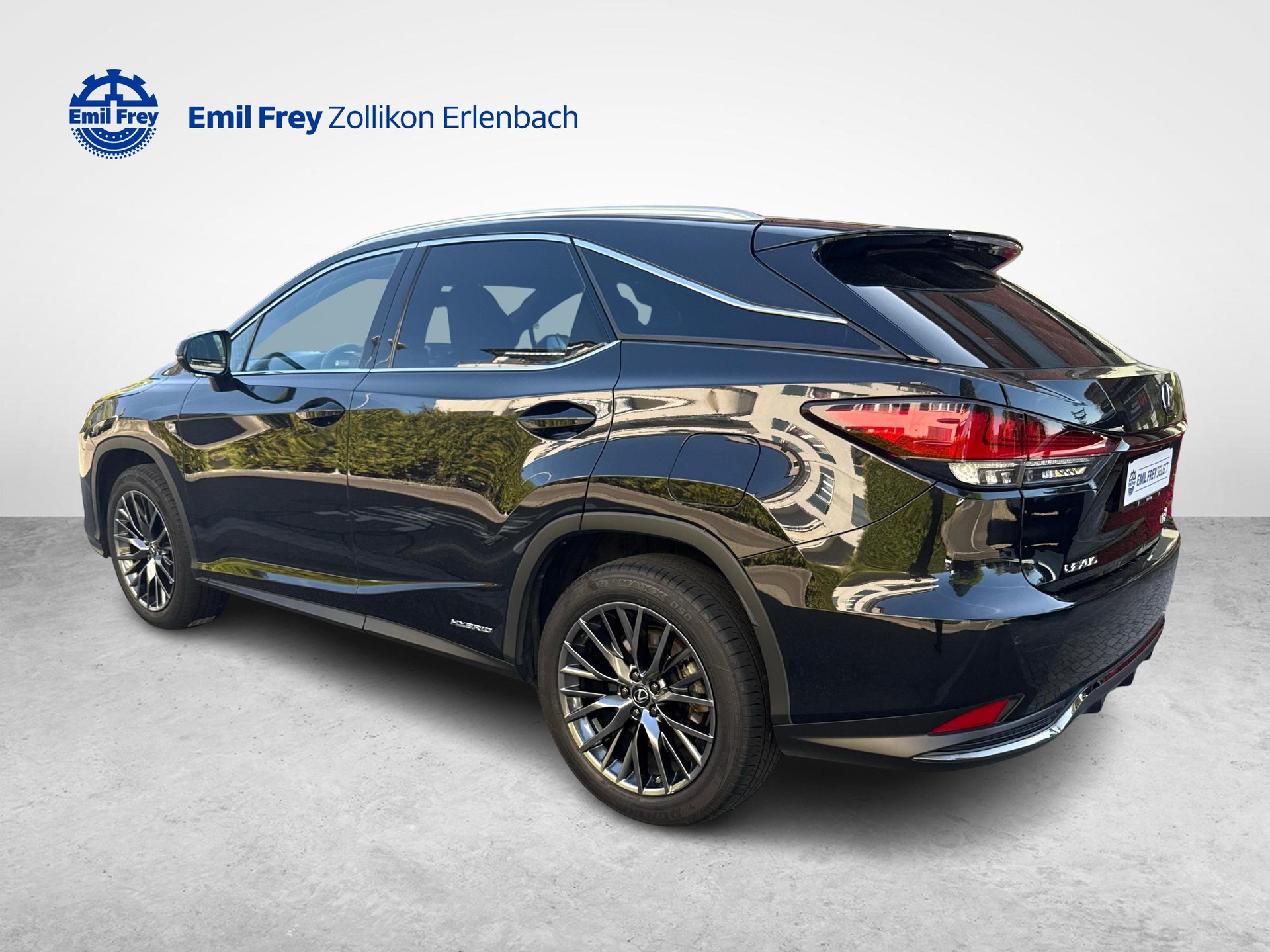 LEXUS RX 450h F-Sport-showroom-element-2