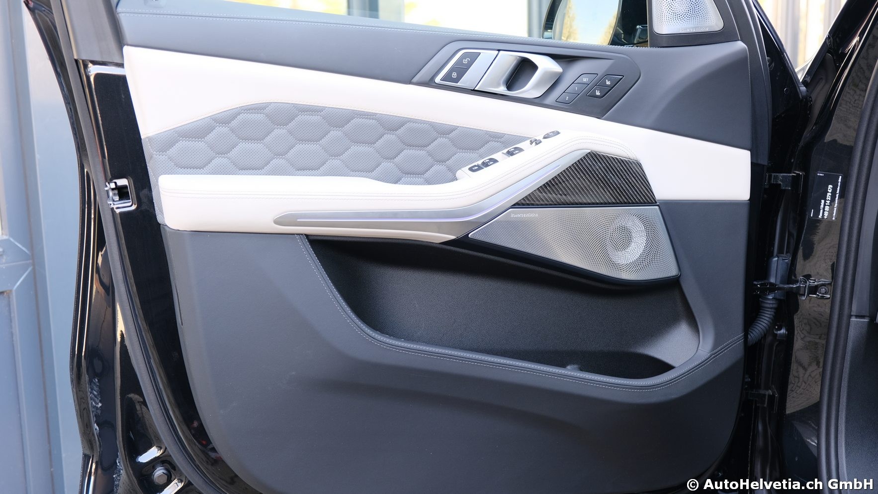 BMW X5M Competition - Facelift-image-13