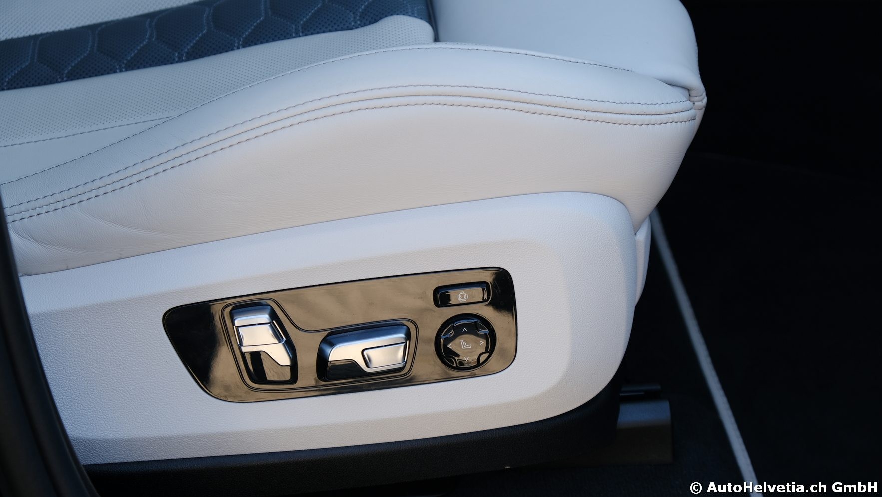 BMW X5M Competition - Facelift-image-17