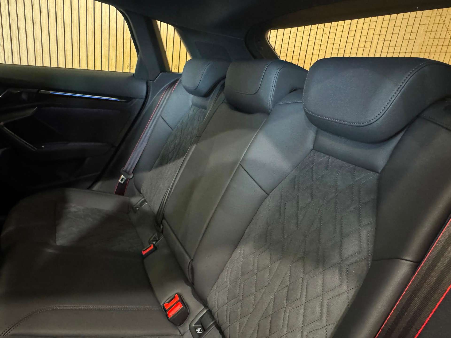 AUDI RS3 Sportback 2.5 TSI quattro S-tronic *5Jahre/100'000km Werksgarantie*-image-30