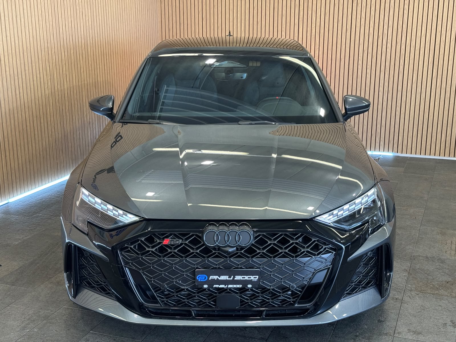 AUDI RS3 Sportback 2.5 TSI quattro S-tronic *5Jahre/100'000km Werksgarantie*-image-1