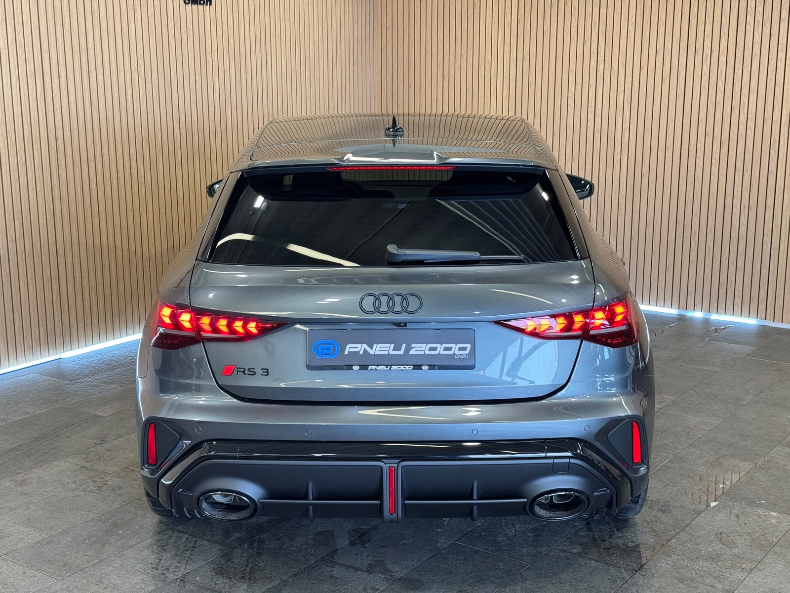 AUDI RS3 Sportback 2.5 TSI quattro S-tronic *5Jahre/100'000km Werksgarantie*-image-5