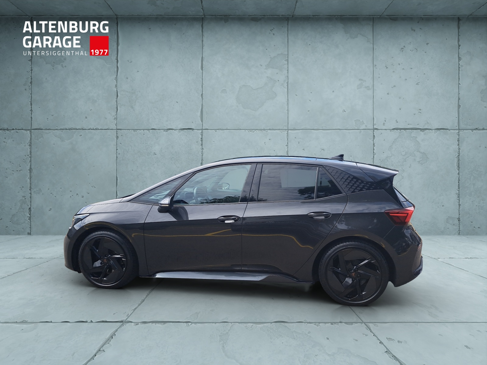 CUPRA Born 58 kWh-showroom-element-1