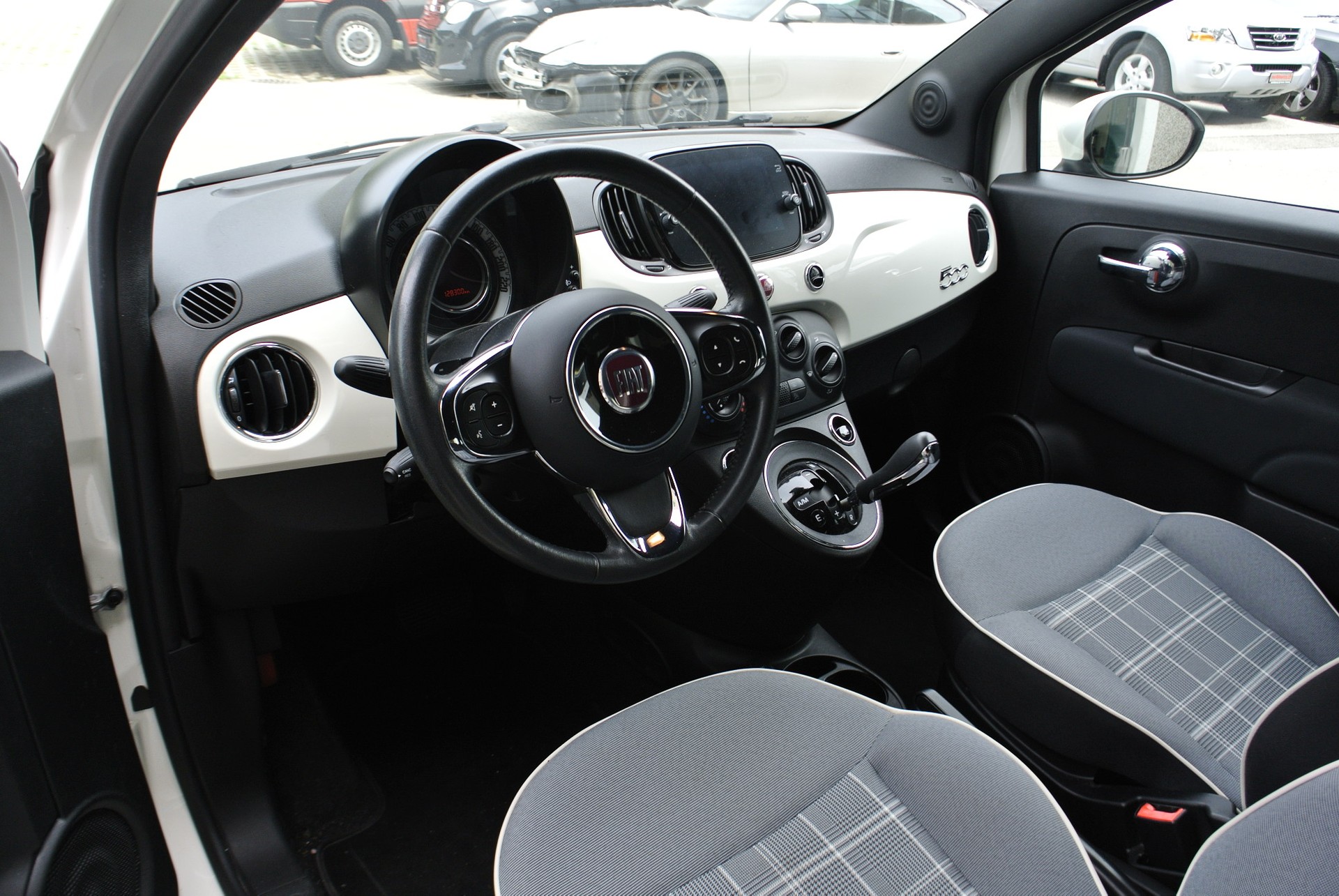 FIAT 500 1.2 Lounge Dualogic-image-8