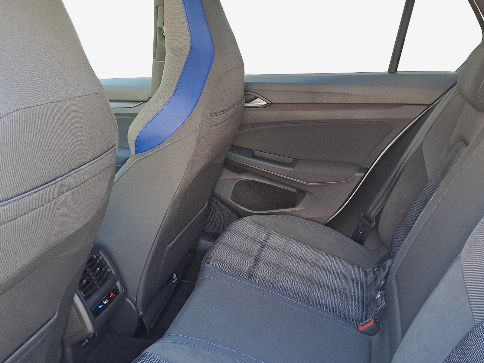 VW Golf 1.4 TSI PHEV GTE-image-11