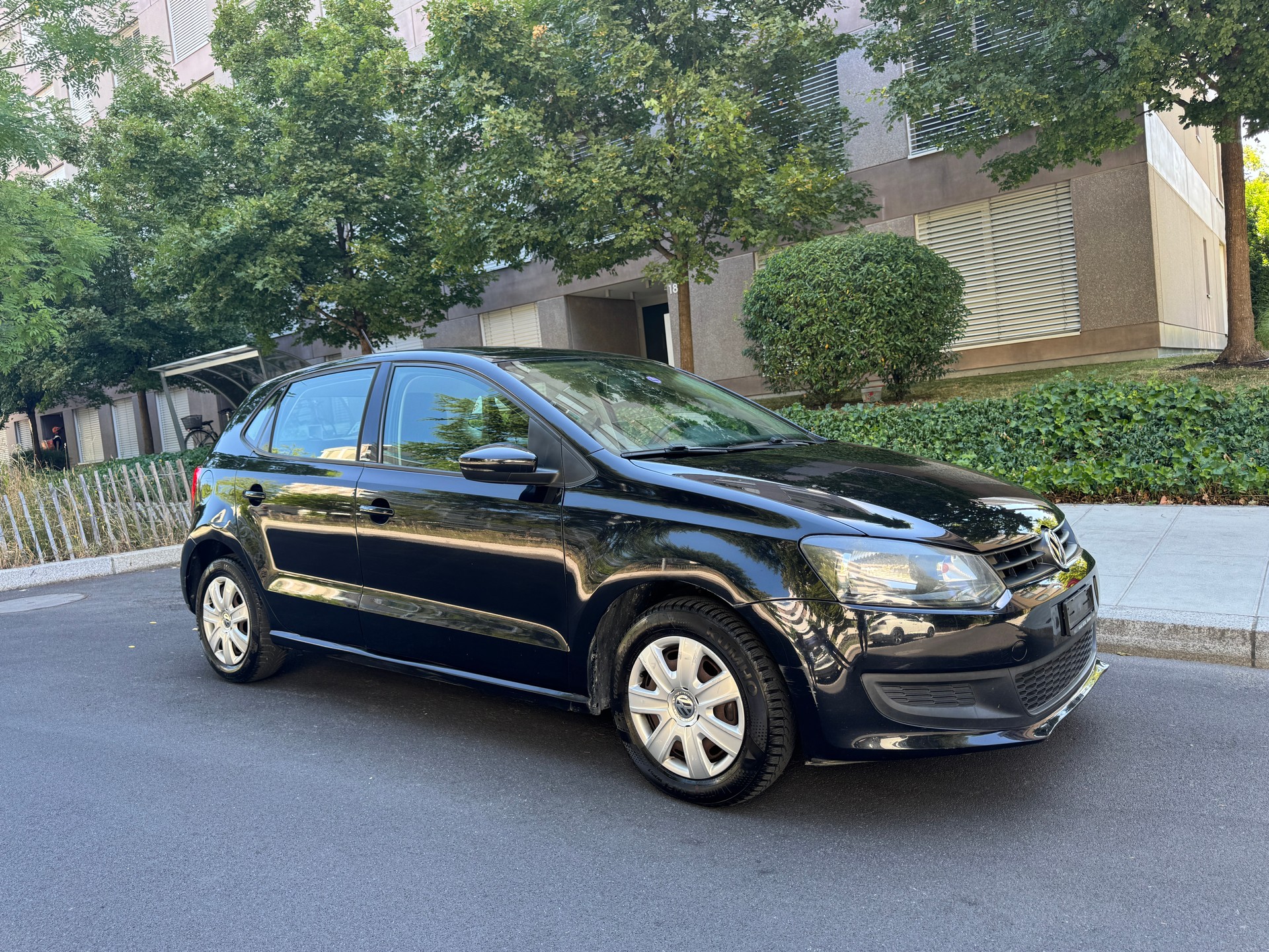 VW Polo 1.4 16V Trendline DSG-image-2