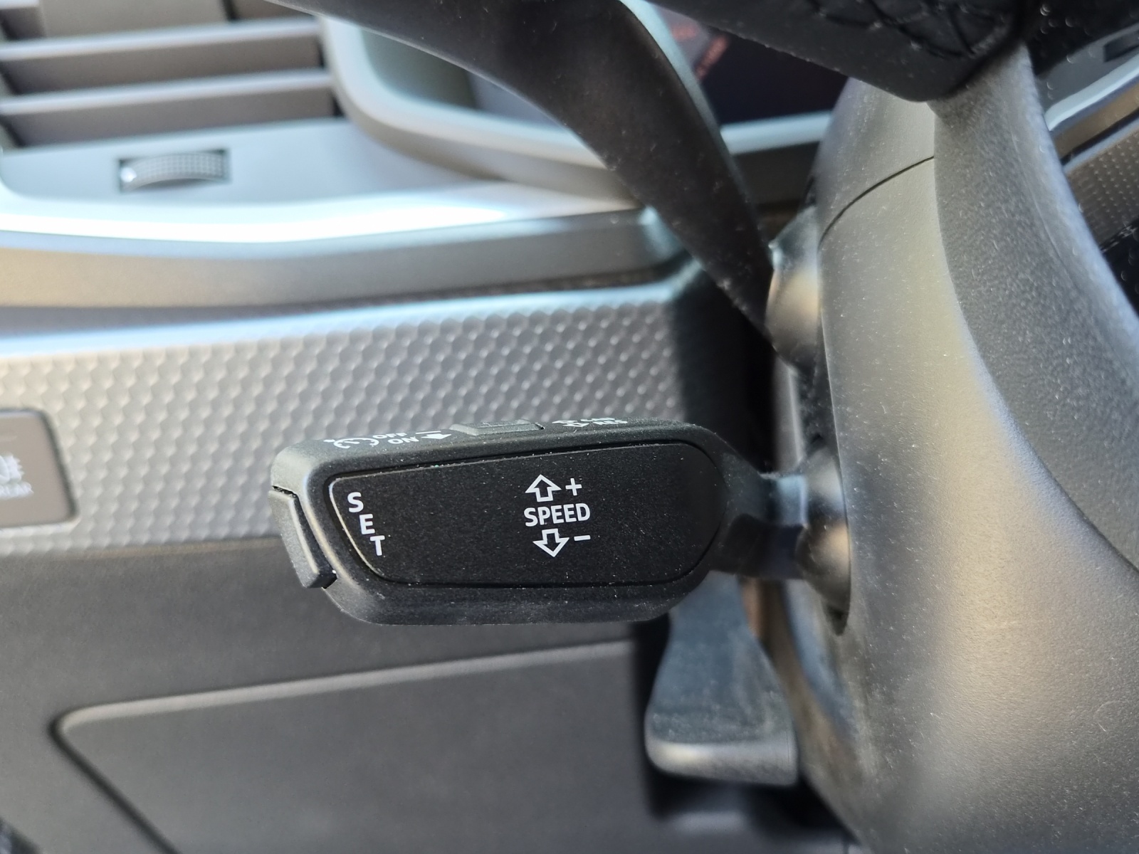 AUDI A1 Sportback 30 TFSI advanced Attraction S-tronic-image-12