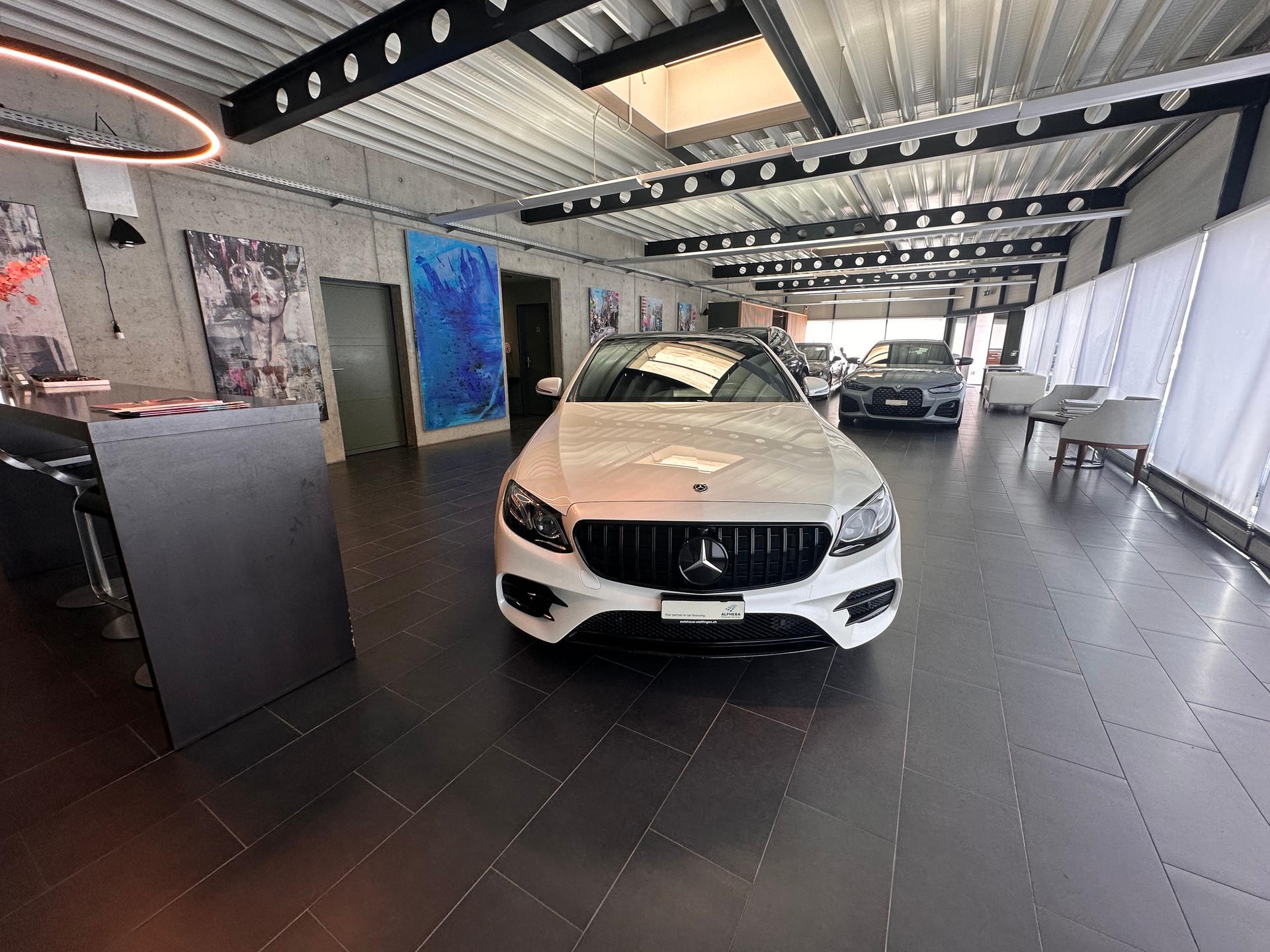 MERCEDES-BENZ E 400 d AMG Line 4matic-image-4