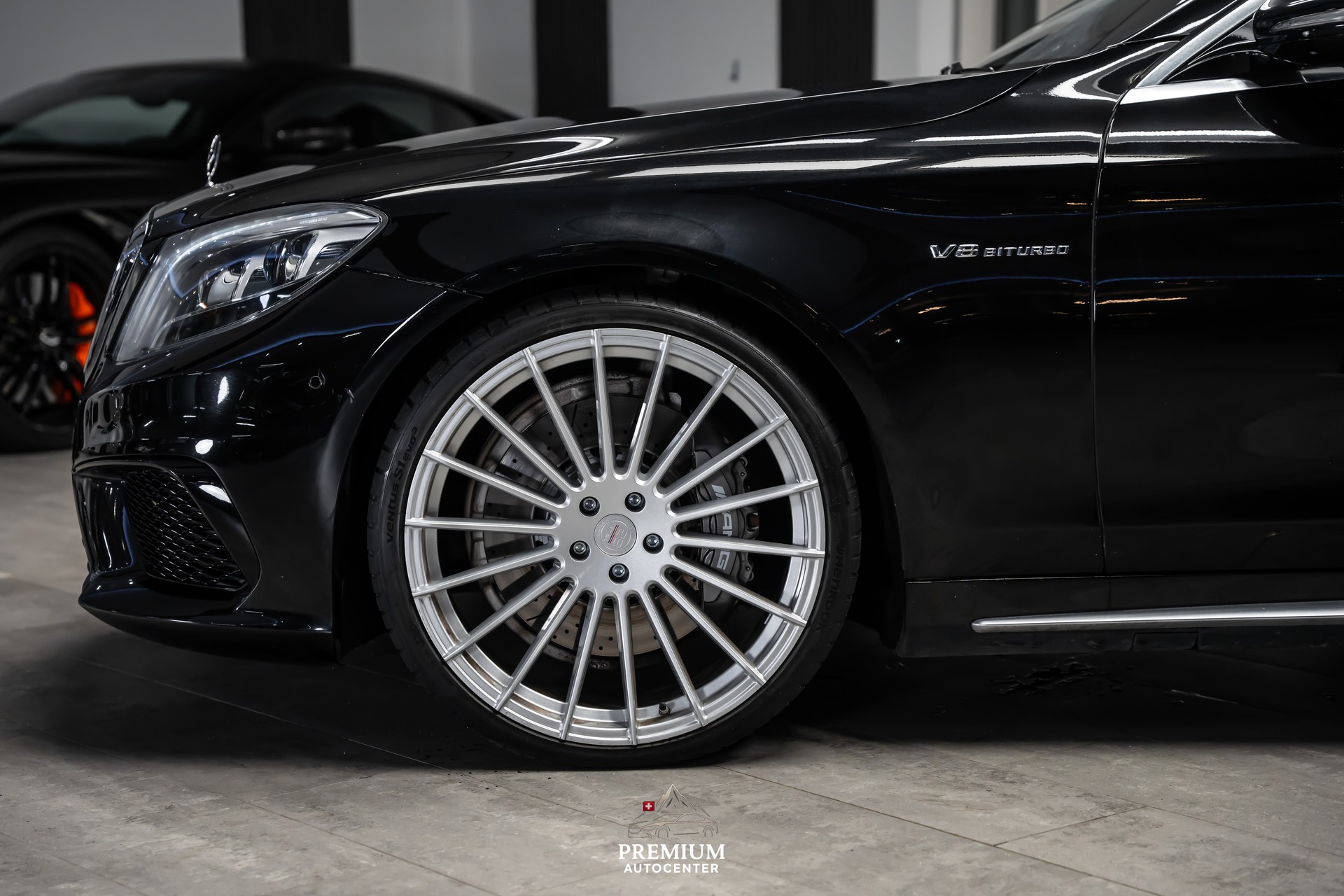 MERCEDES-BENZ S 63 AMG Speedshift MCT *Nachtsicht*Panorama*Massage*Kühlschrank*-showroom-element-3