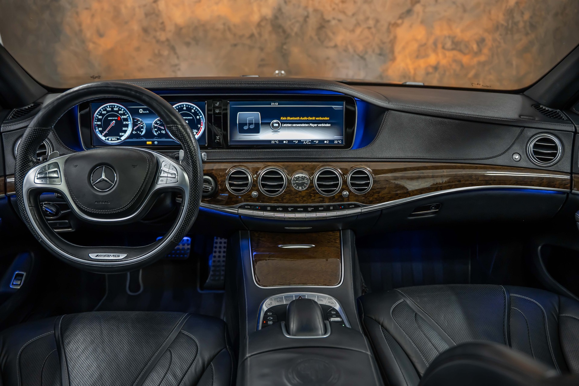 MERCEDES-BENZ S 63 AMG 4Matic Speedshift MCT *Nachtsicht*Panorama*Massage*Kühlschrank*-image-22