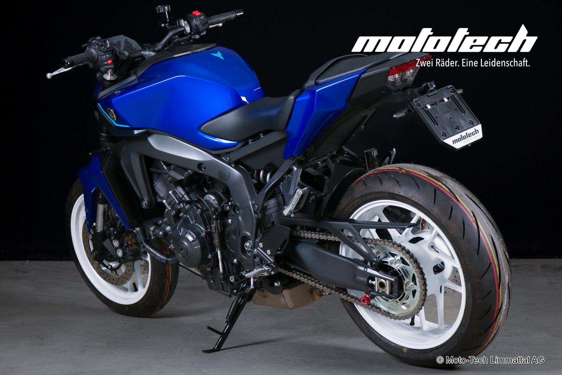 YAMAHA MT-09 GYTR EDITION-showroom-element-3