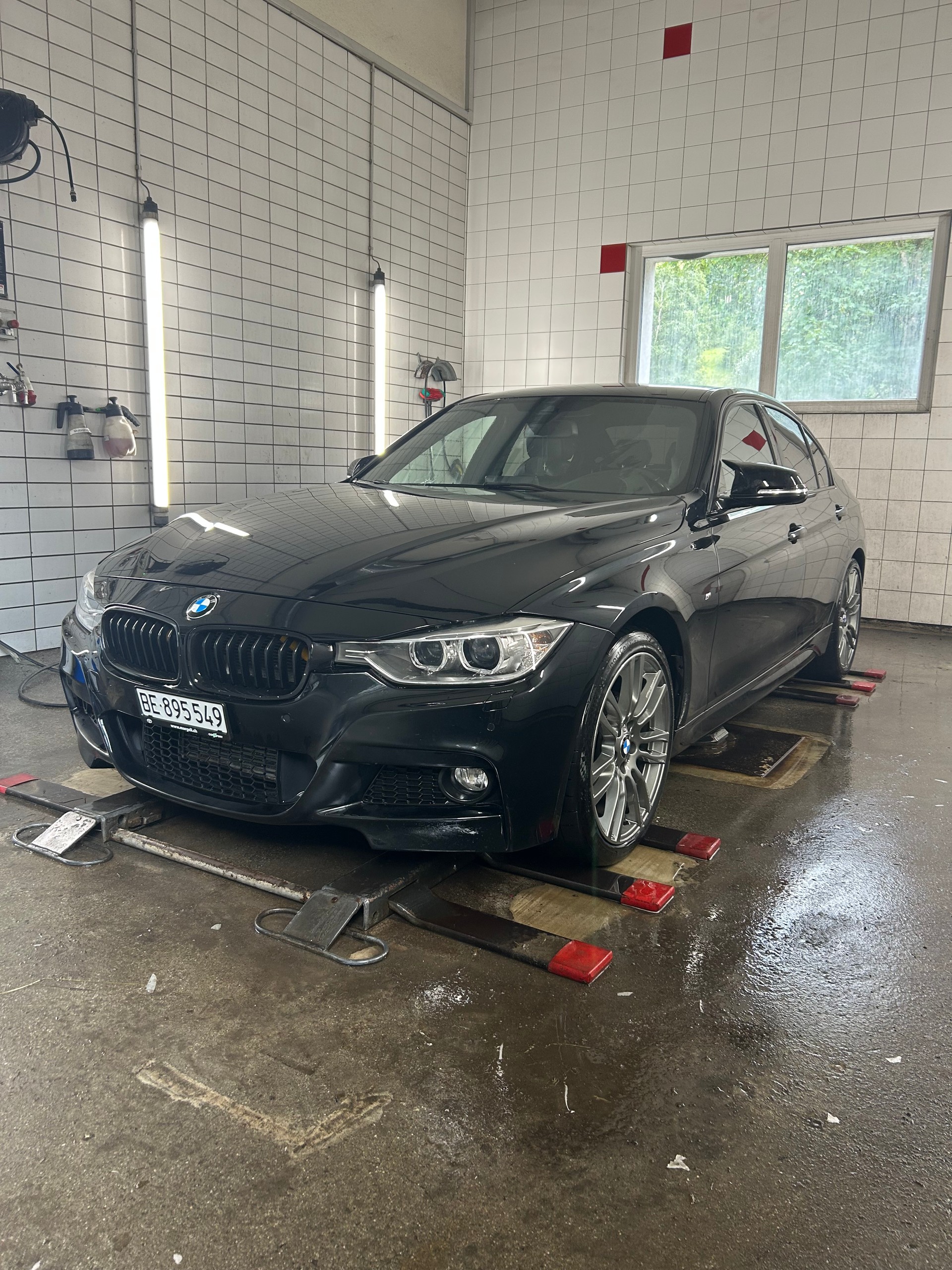 BMW xDrive M-Sport Steptronic-image-1