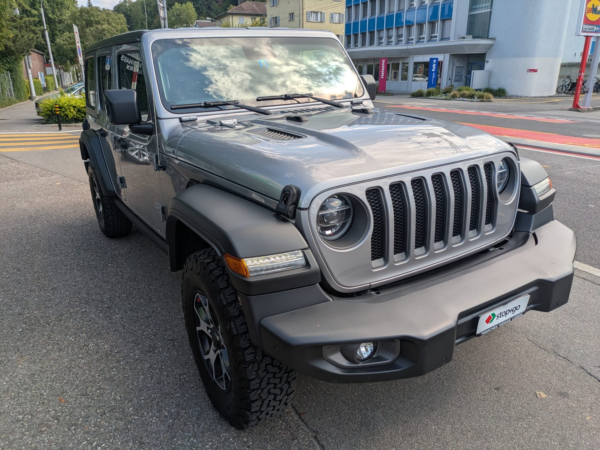 JEEP Wrangler 2.0 Unlimited Rubicon Automatic-showroom-element-3