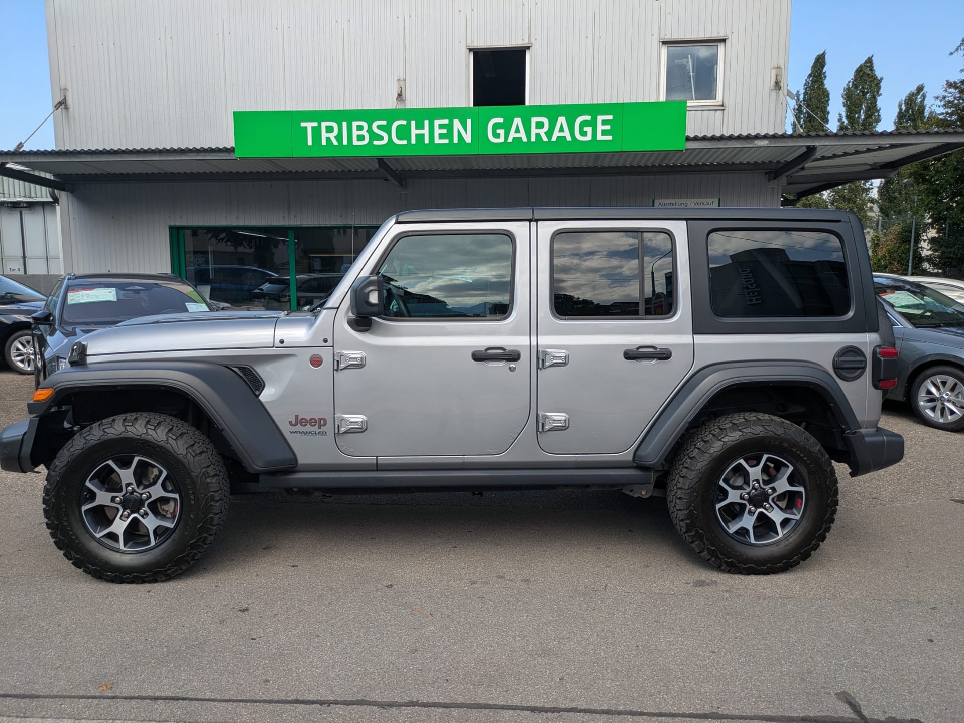 JEEP Wrangler 2.0 Unlimited Rubicon Automatic-image-4