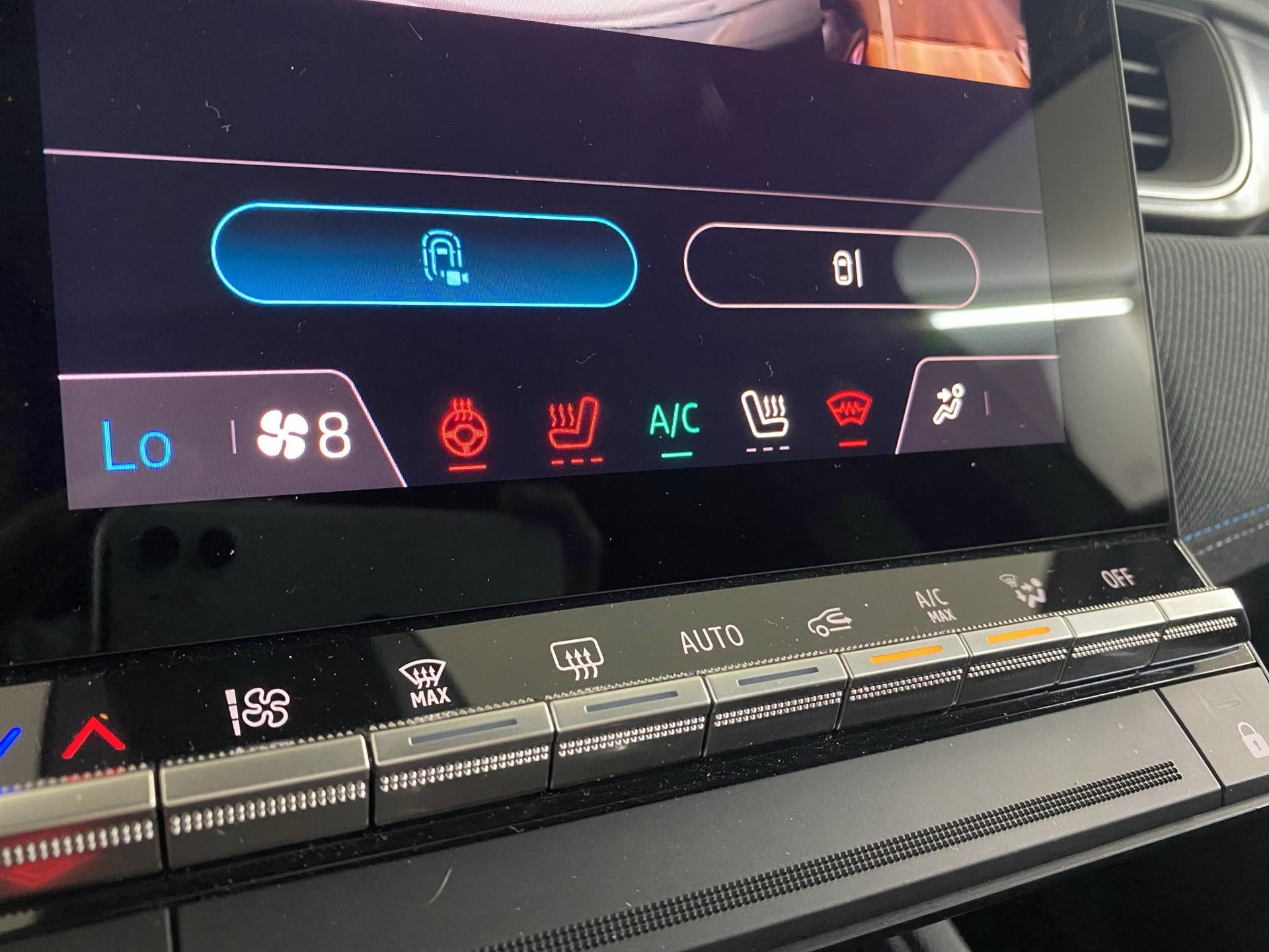 RENAULT Captur 1.6 E-Tech 145 Esprit Alpine DHT-image-17