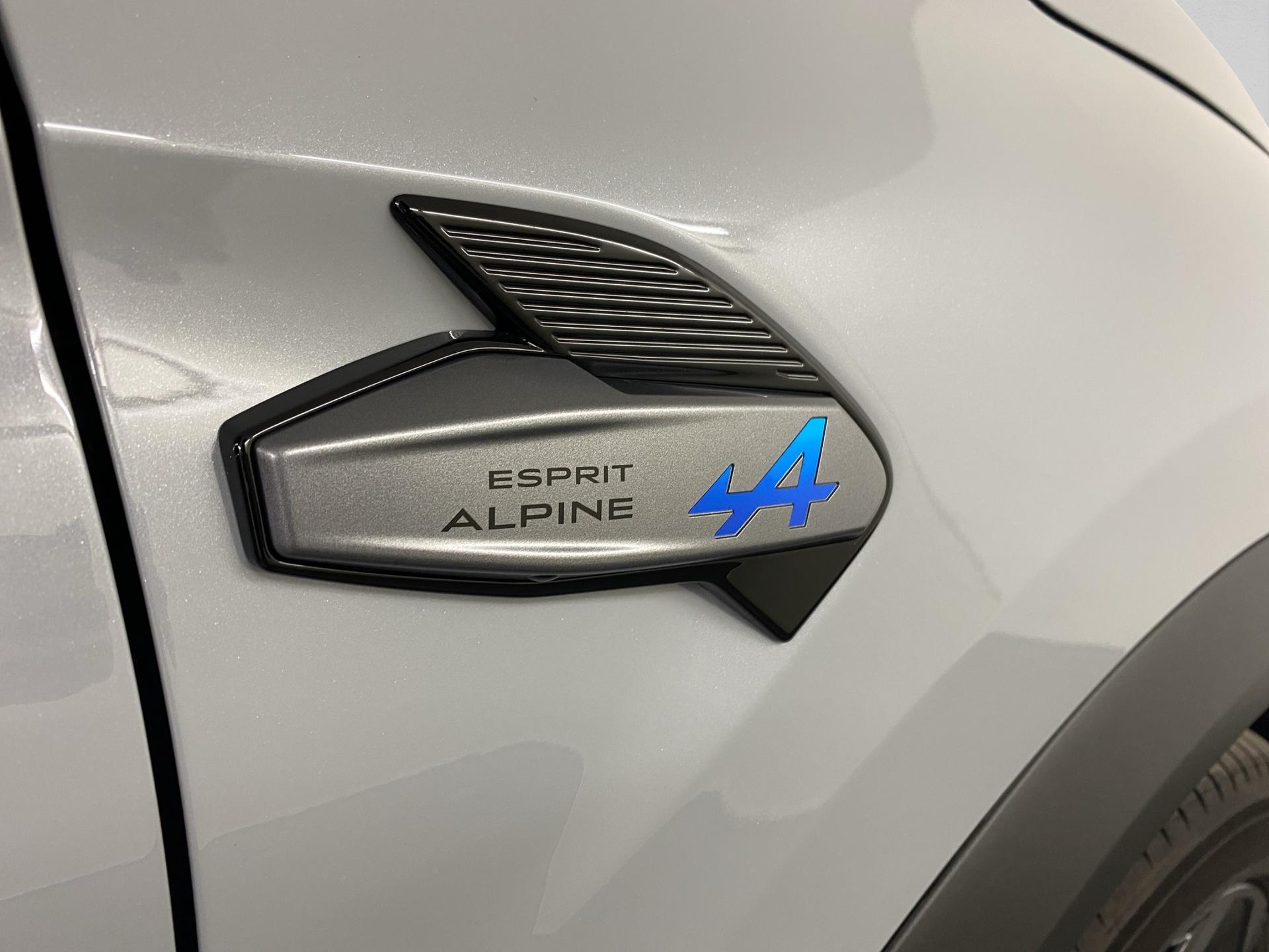 RENAULT Captur 1.6 E-Tech 145 Esprit Alpine DHT-image-22