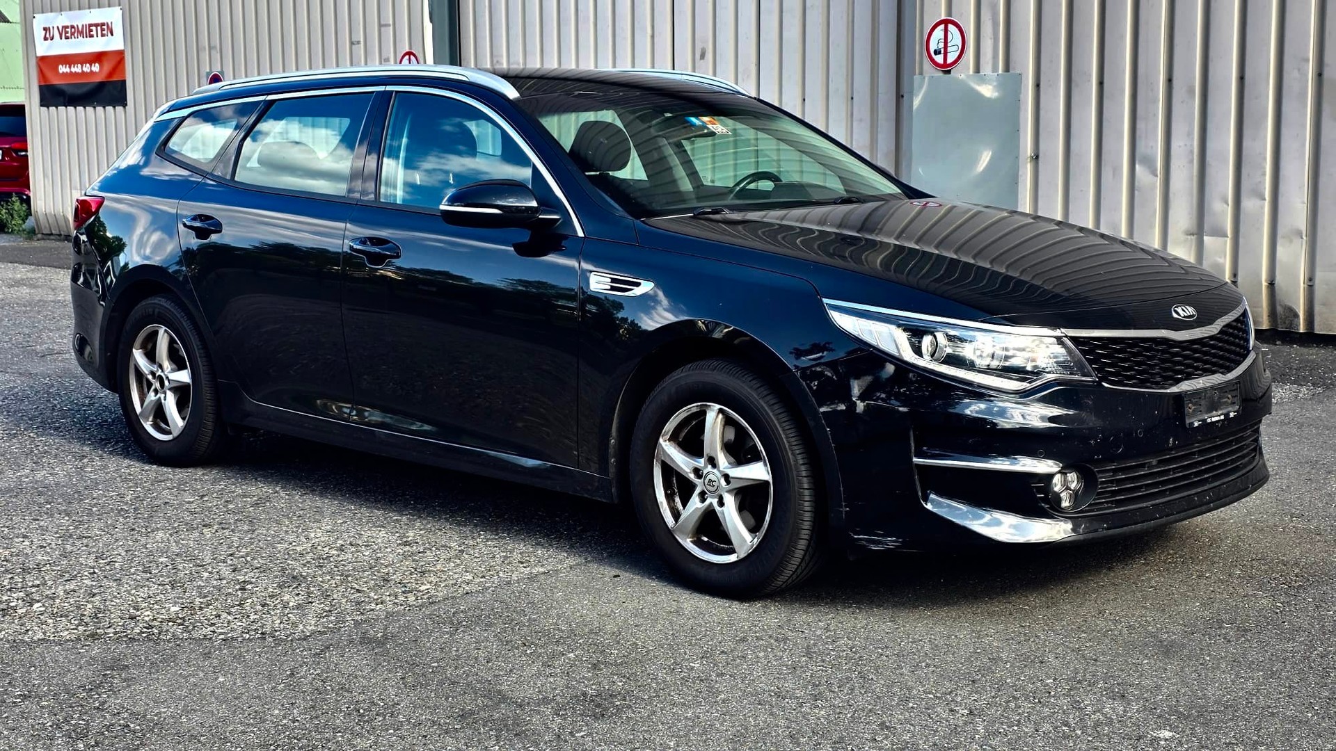 KIA Optima SW 1.7 CRDi Style DCT-image-1