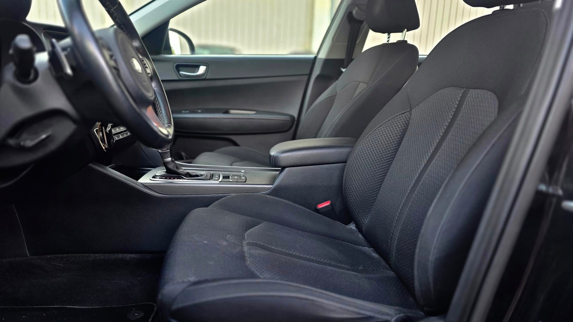 KIA Optima SW 1.7 CRDi Style DCT-image-9