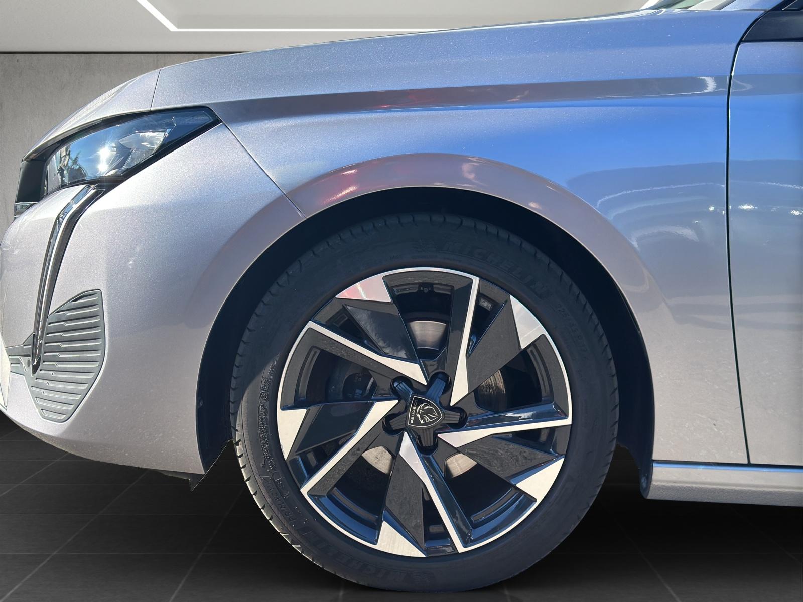 PEUGEOT 308 1.2 130 Allure-image-19