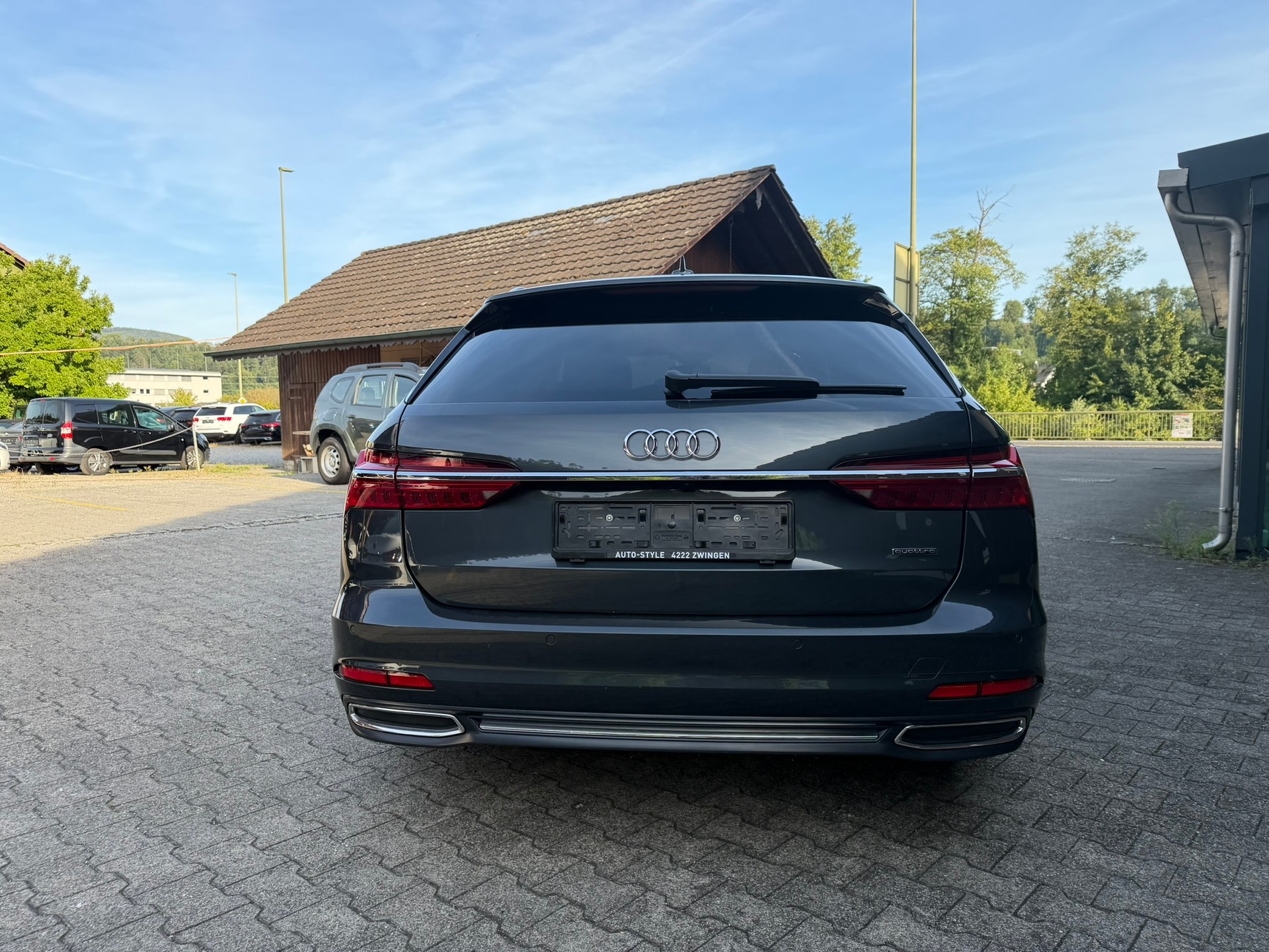 AUDI A6 Avant 40 TDI Sport Attraction quattro S-tronic-image-4