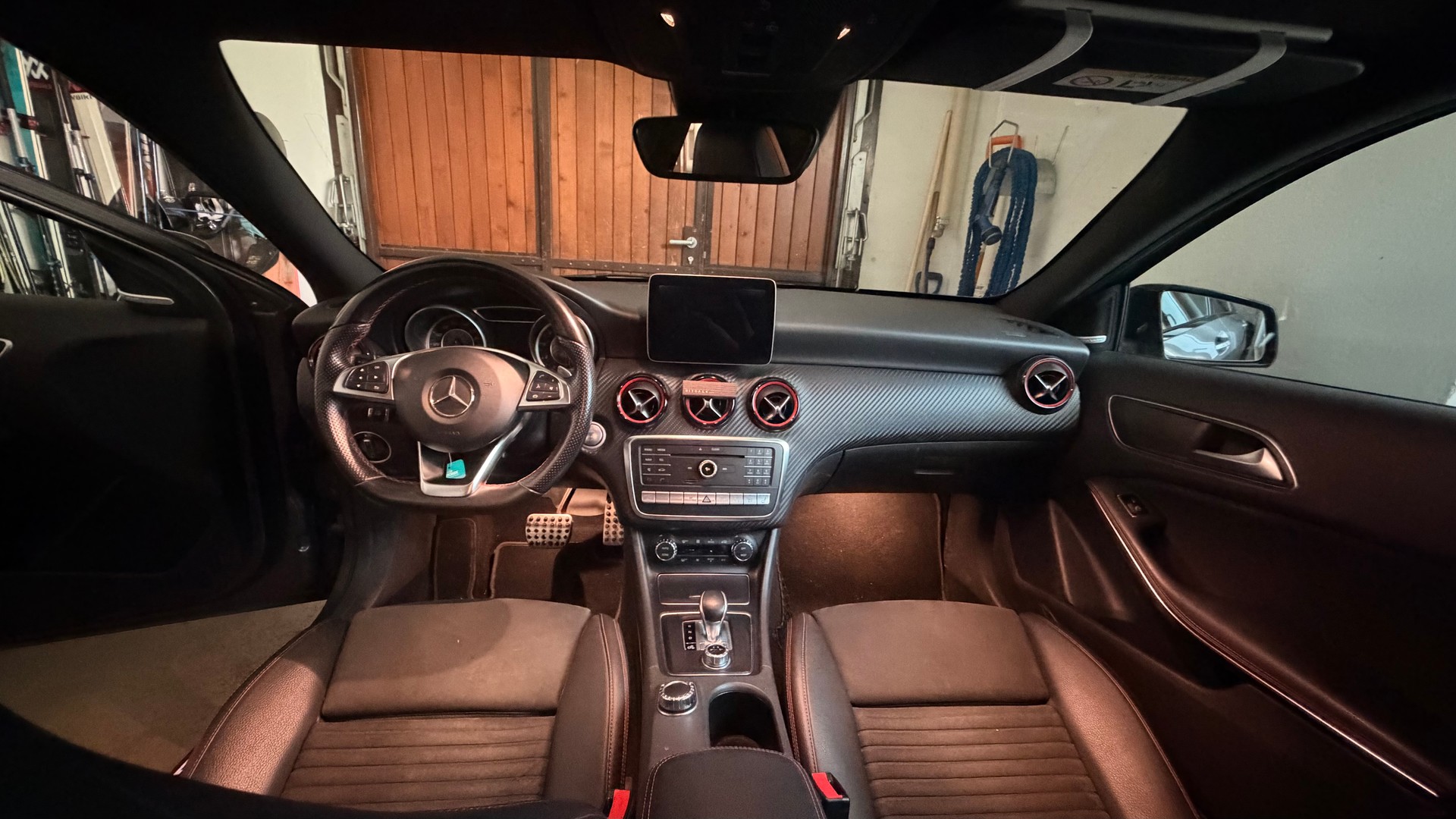 MERCEDES-BENZ A 45 AMG 4m-image-4