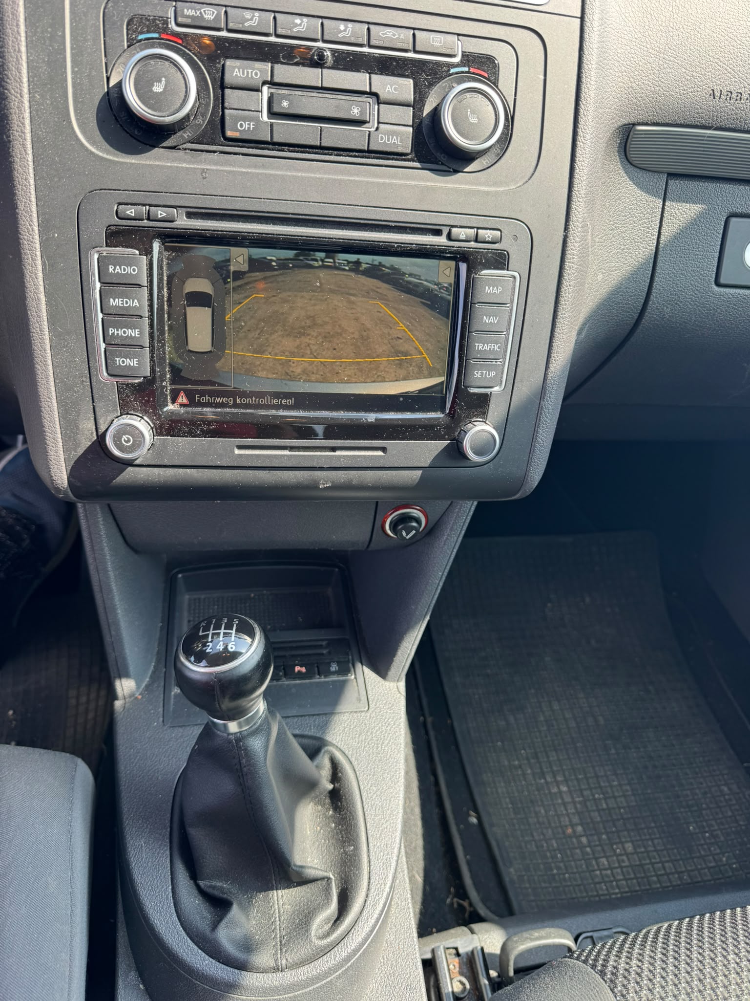VW Touran 1.4 TSI Comfortline-image-4
