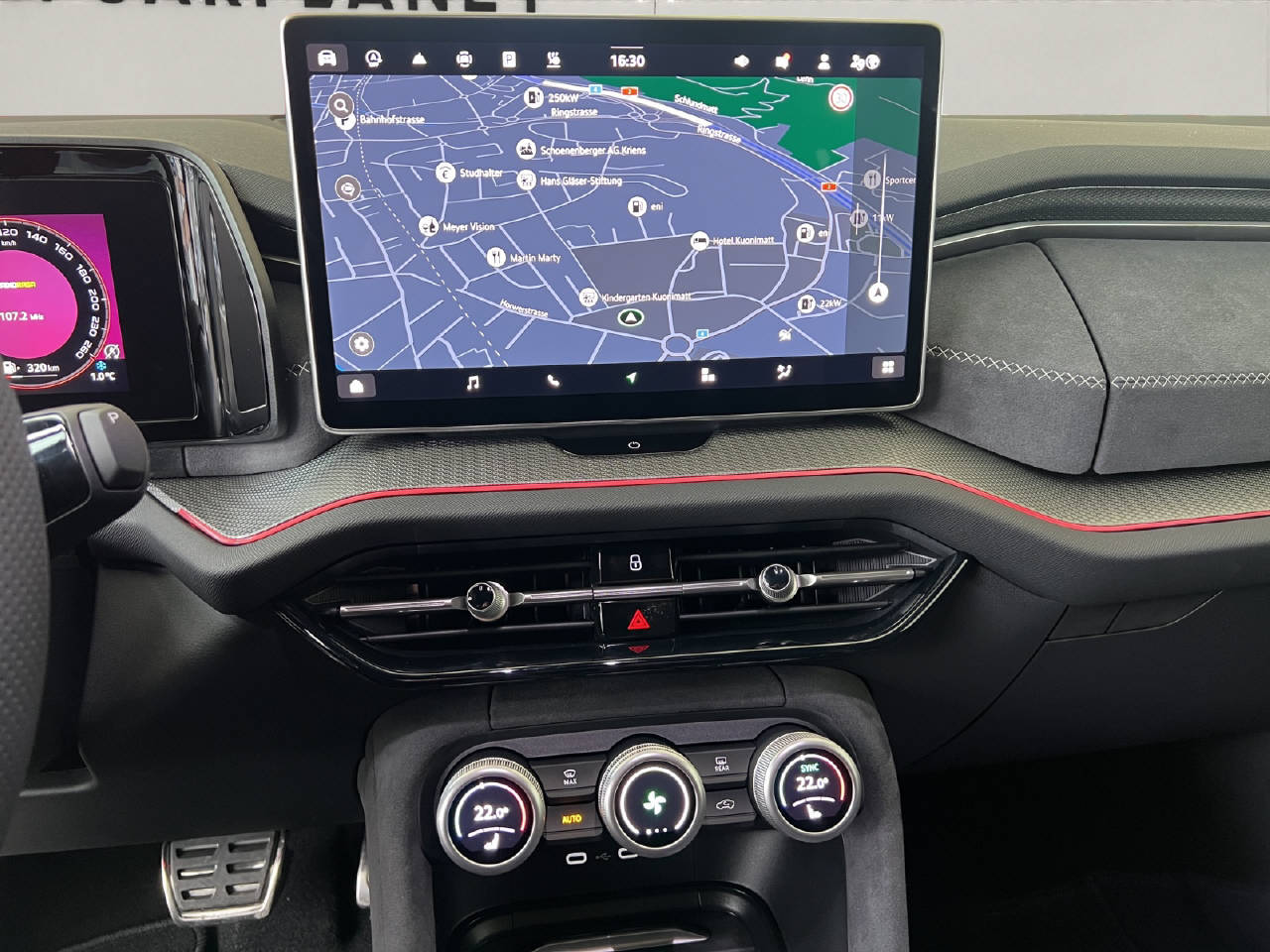 SKODA Kodiaq 2.0 TDI Sportline 4x4 DSG-Automat-image-12