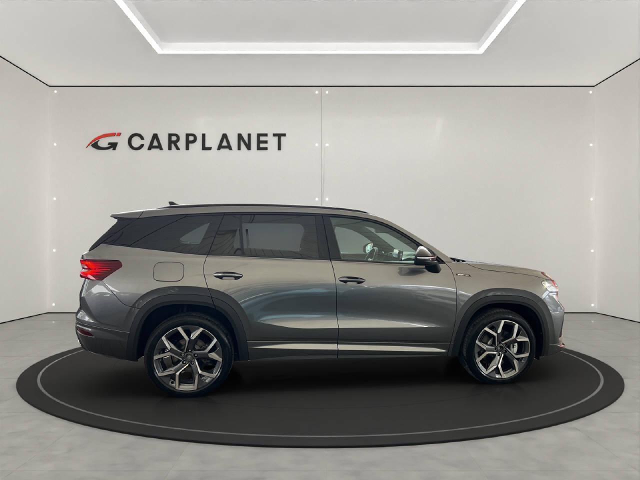 SKODA Kodiaq 2.0 TDI Sportline 4x4 DSG-Automat-image-4