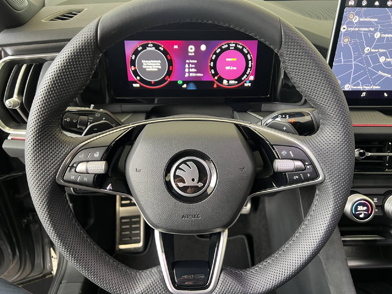 SKODA Kodiaq 2.0 TDI Sportline 4x4 DSG-Automat-image-13
