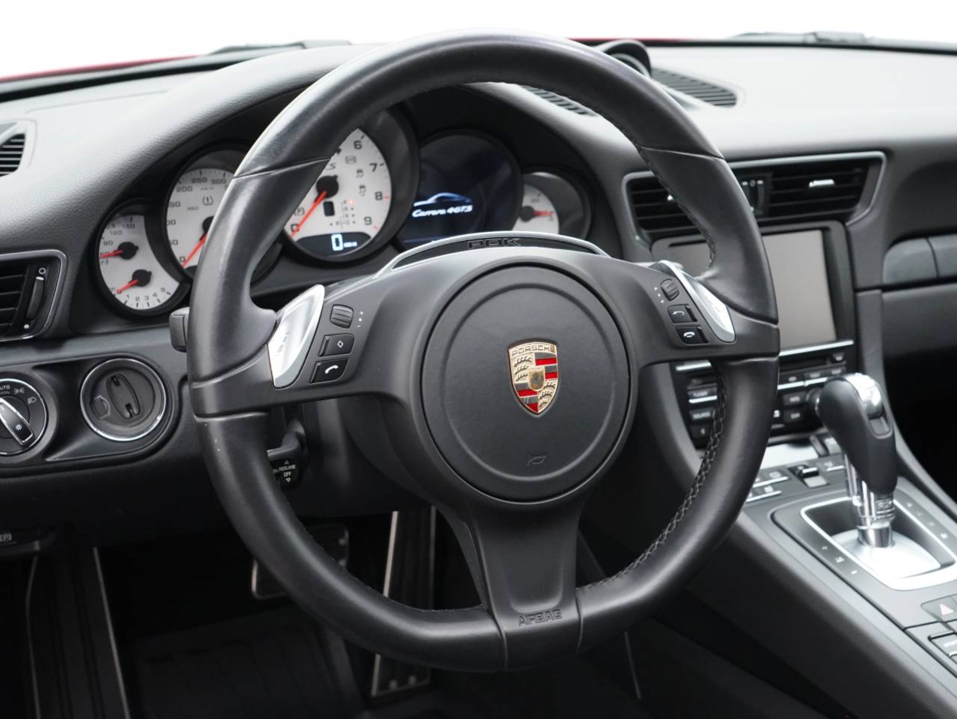 PORSCHE 911 Carrera 4 GTS-image-15