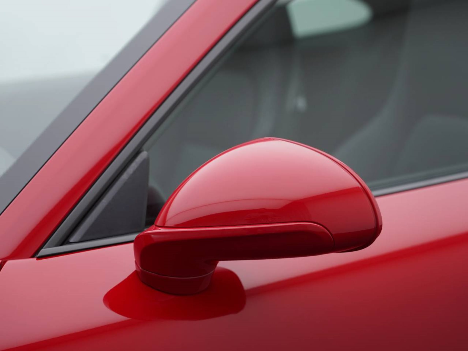 PORSCHE 911 Carrera 4 GTS-image-13