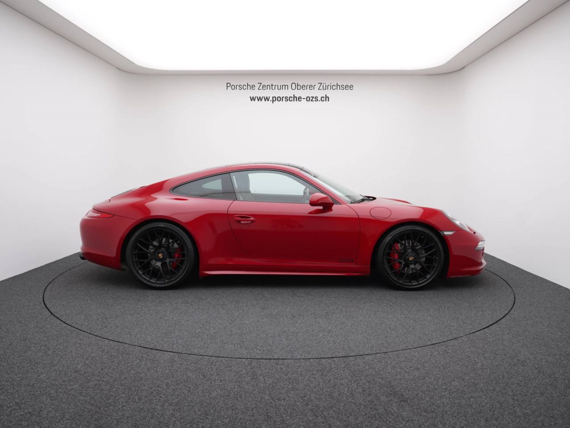 PORSCHE 911 Carrera 4 GTS-image-7