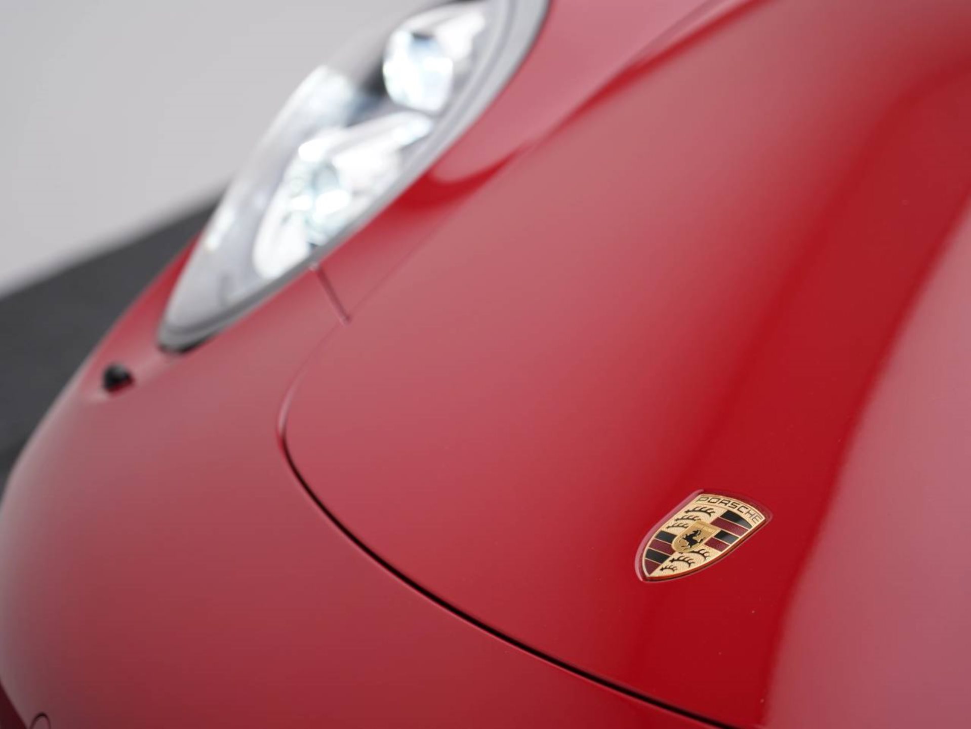 PORSCHE 911 Carrera 4 GTS-image-11