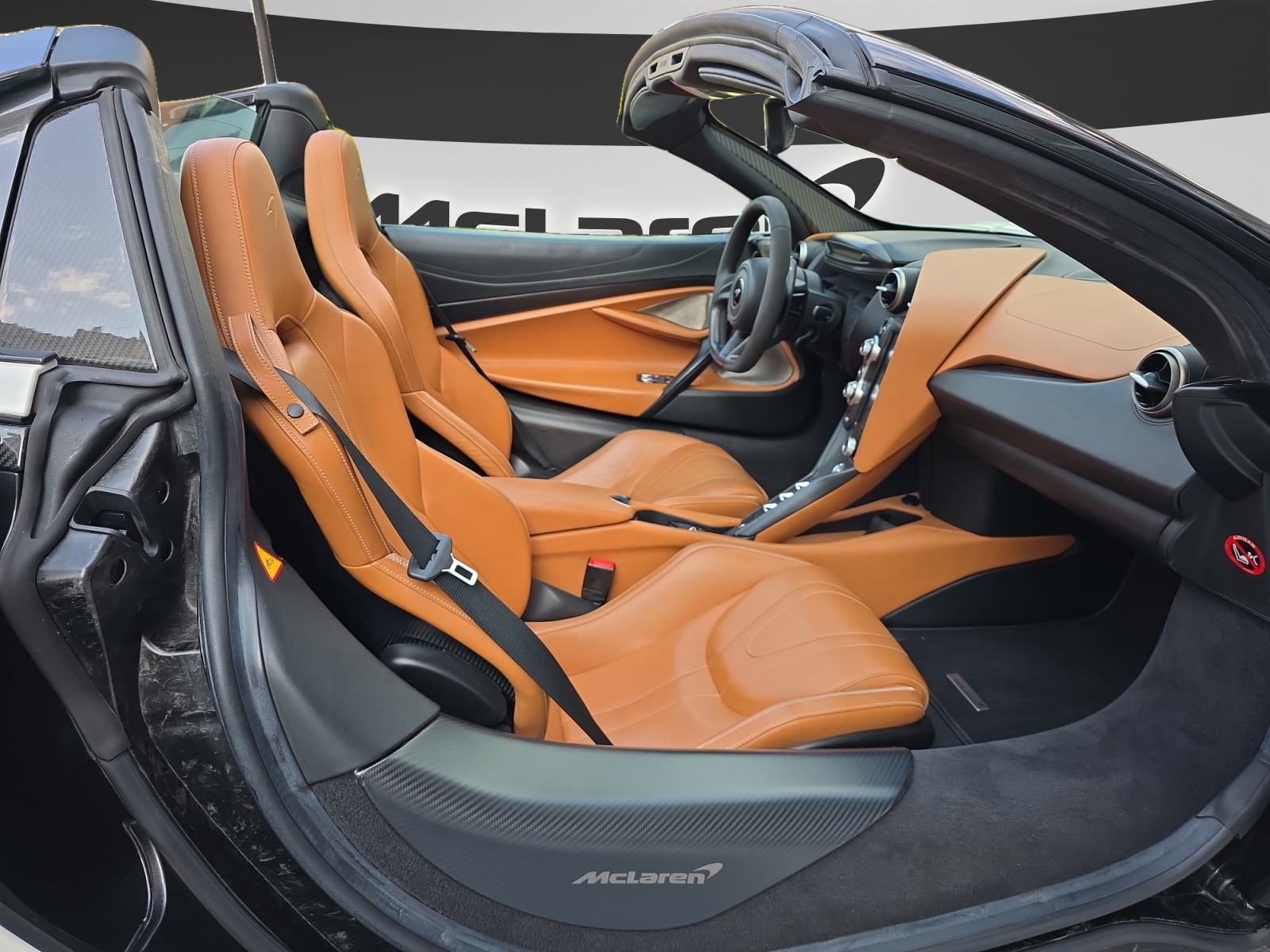 McLAREN 720S Spider Luxury 4.0 V8 SSG-image-16