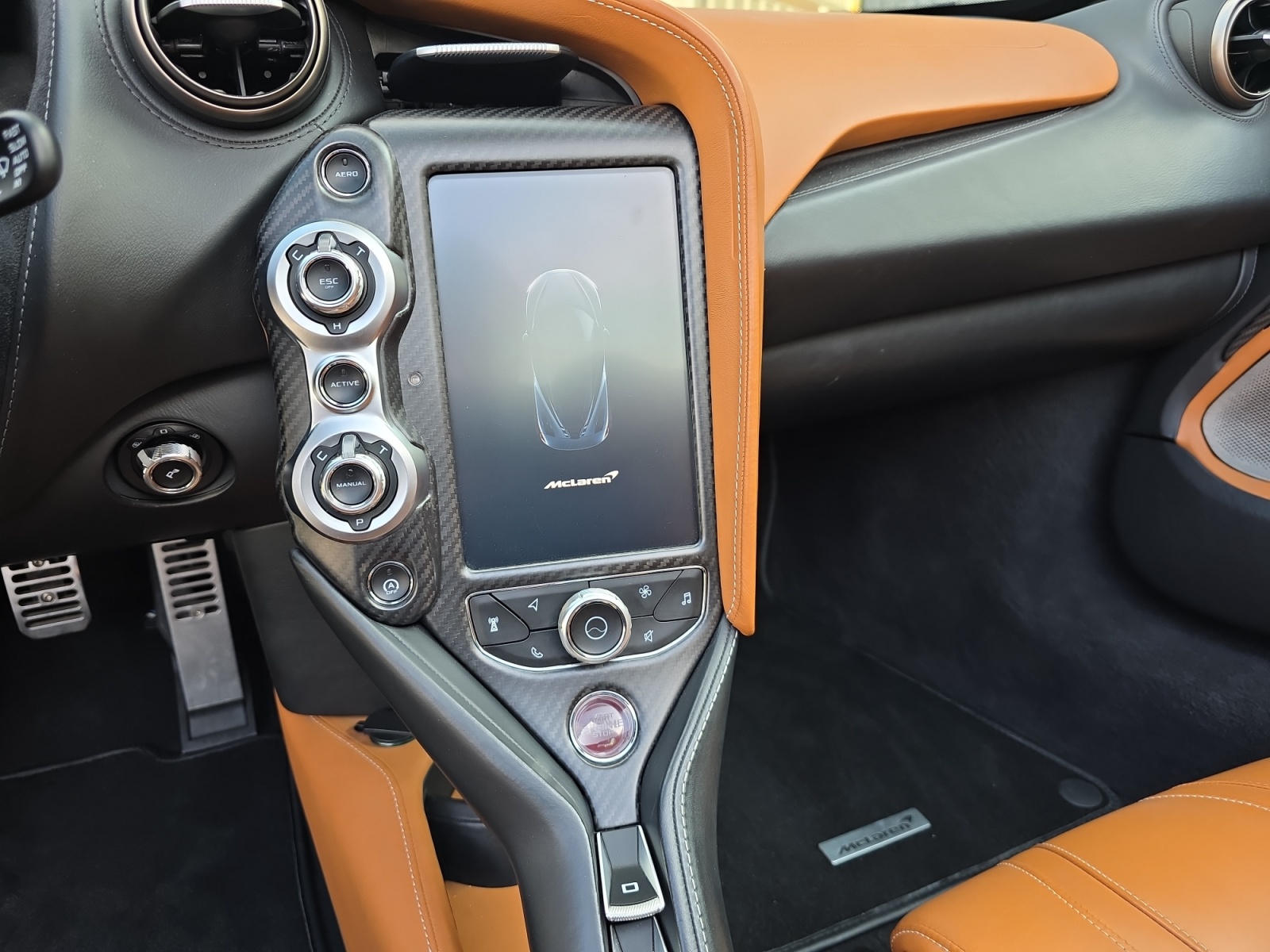 McLAREN 720S Spider Luxury 4.0 V8 SSG-image-14