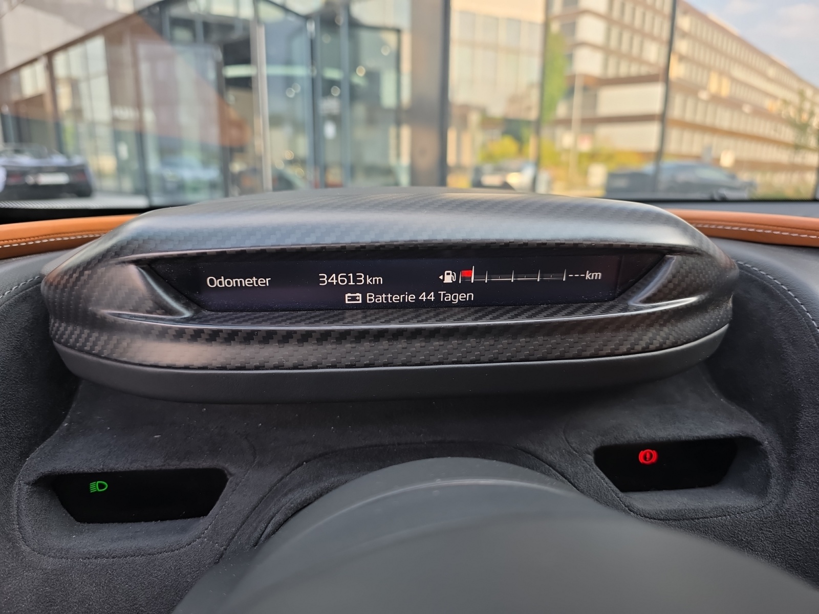 McLAREN 720S Spider Luxury 4.0 V8 SSG-image-13