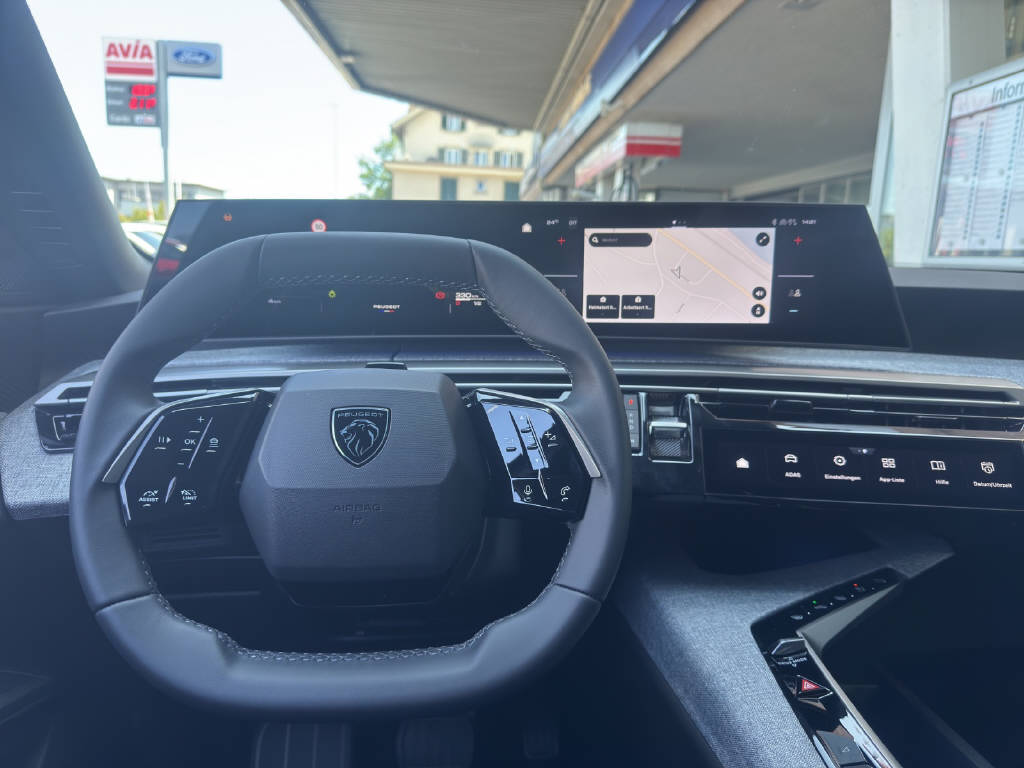 PEUGEOT 3008 1.2 Hybrid Allure Premium-image-6