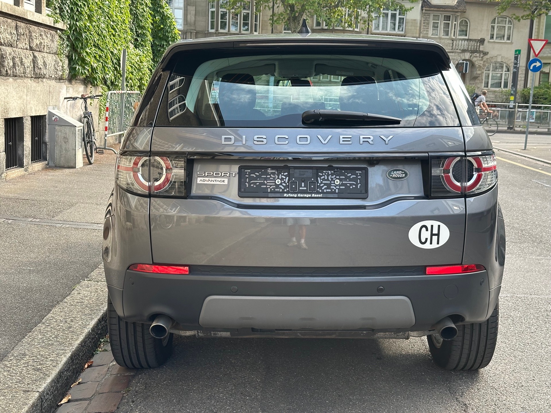 LAND ROVER Discovery Sport 2.0 Si4 HSE Advantage AT9-image-4