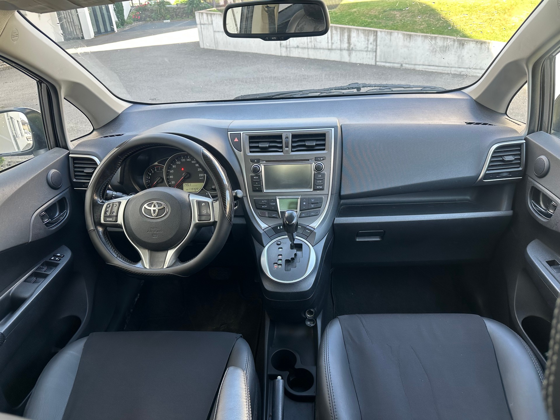 TOYOTA Verso-S 1.33 Linea Terra Multidrive S-image-2
