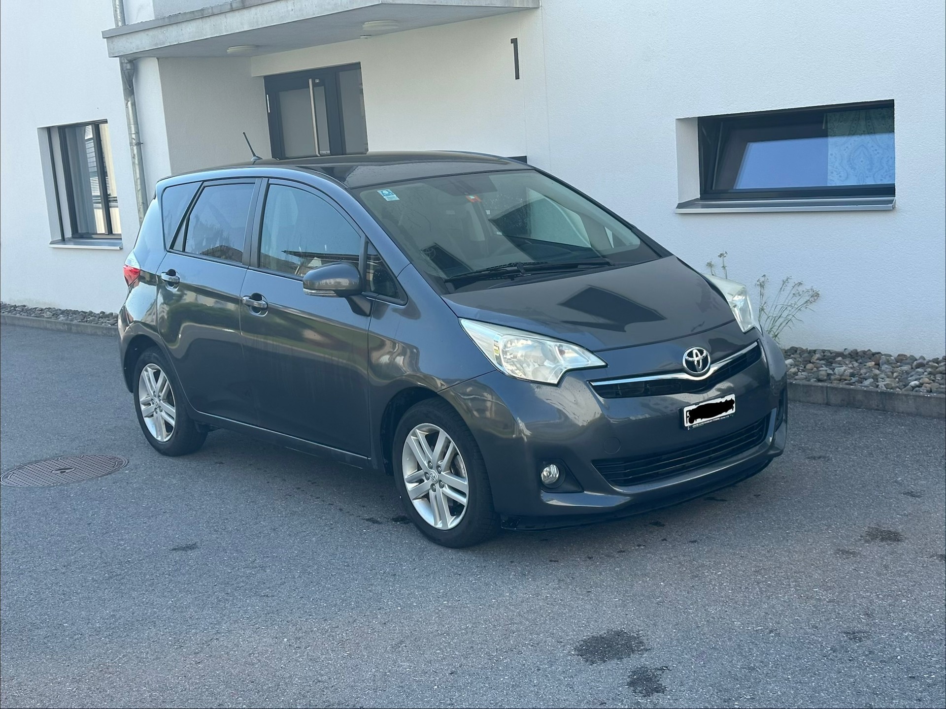 TOYOTA Verso-S 1.33 Linea Terra Multidrive S-image-4
