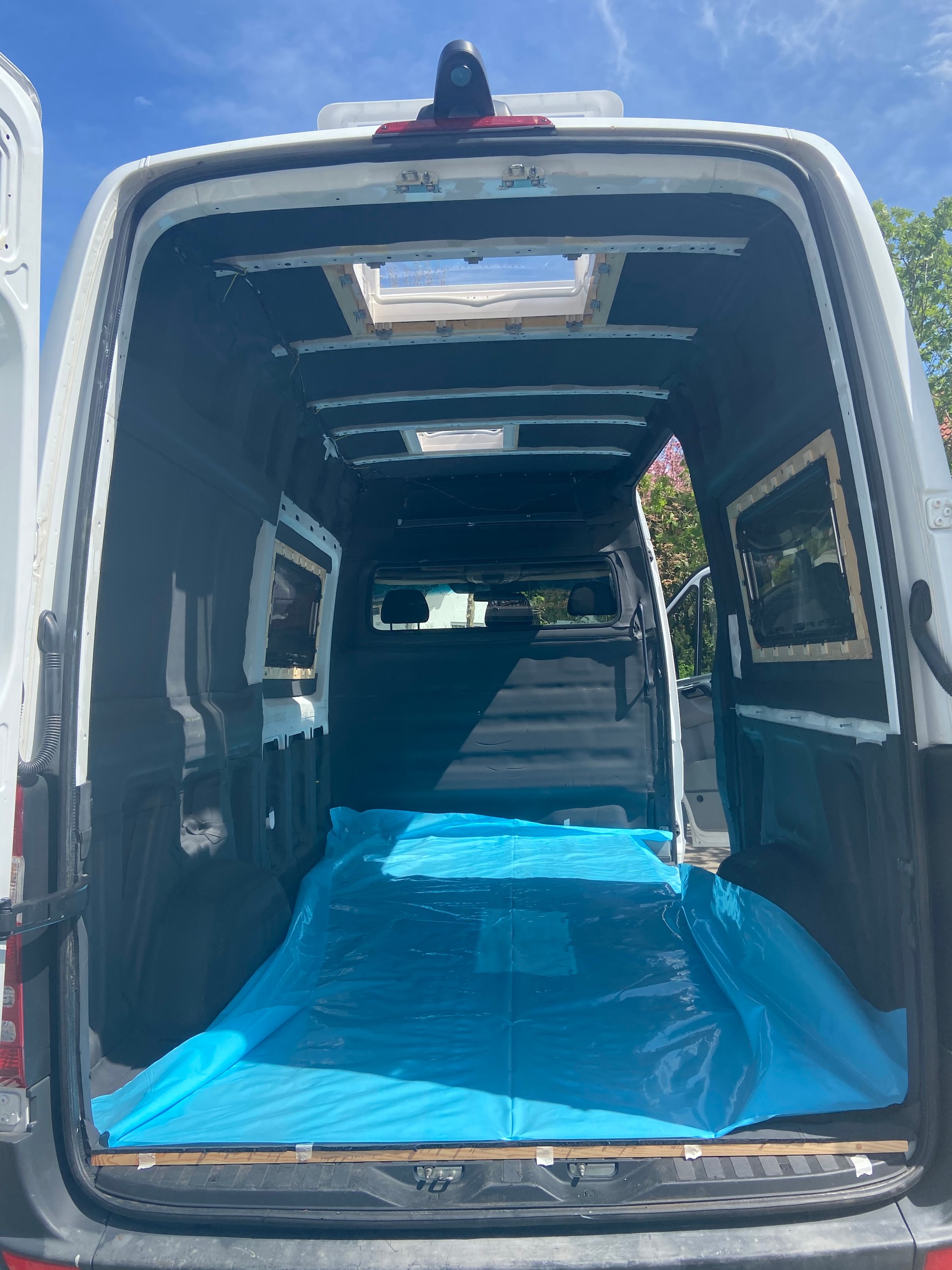 MERCEDES-BENZ Sprinter-image-8