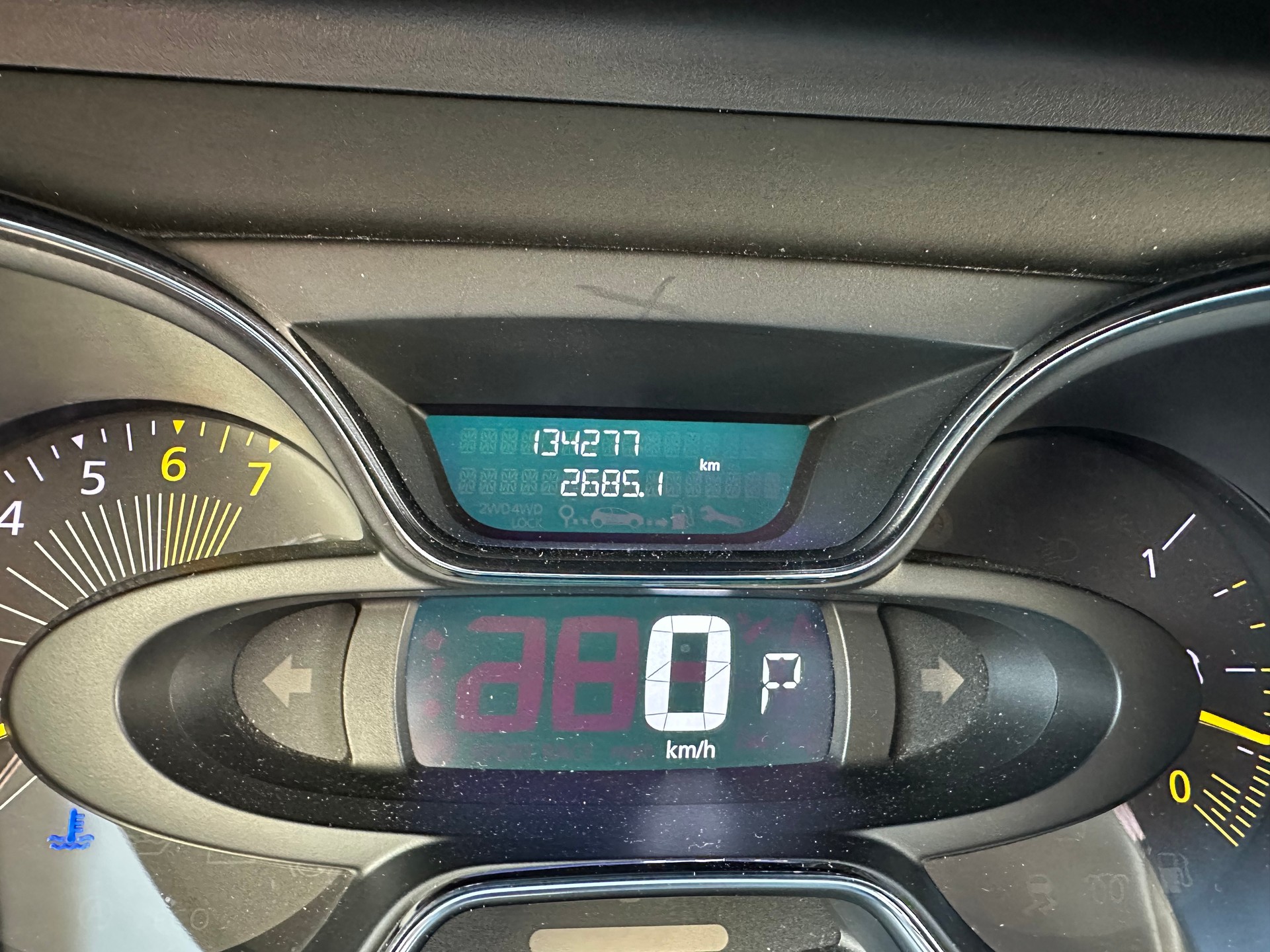 RENAULT Captur 1.2 T 16V Dynamique EDC-image-12