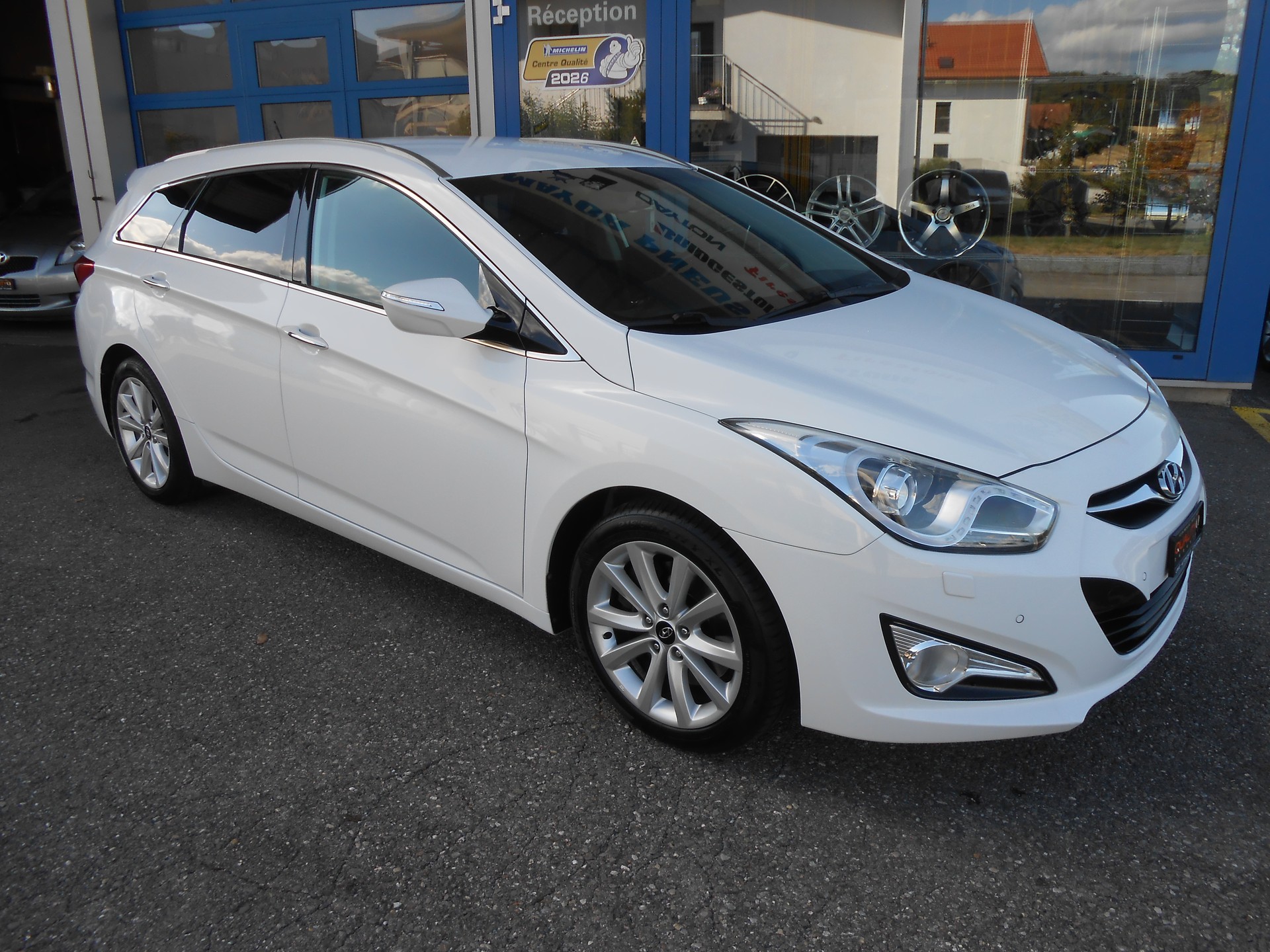 HYUNDAI i40 Wagon 2.0 GDi Prenium-image-0