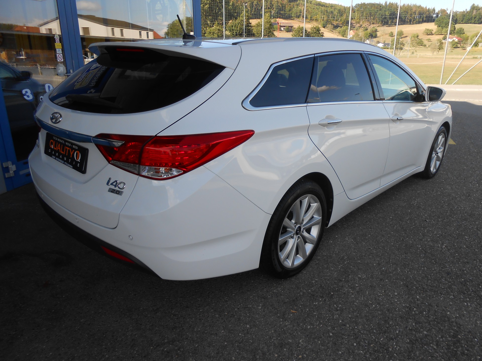 HYUNDAI i40 Wagon 2.0 GDi Prenium-image-4