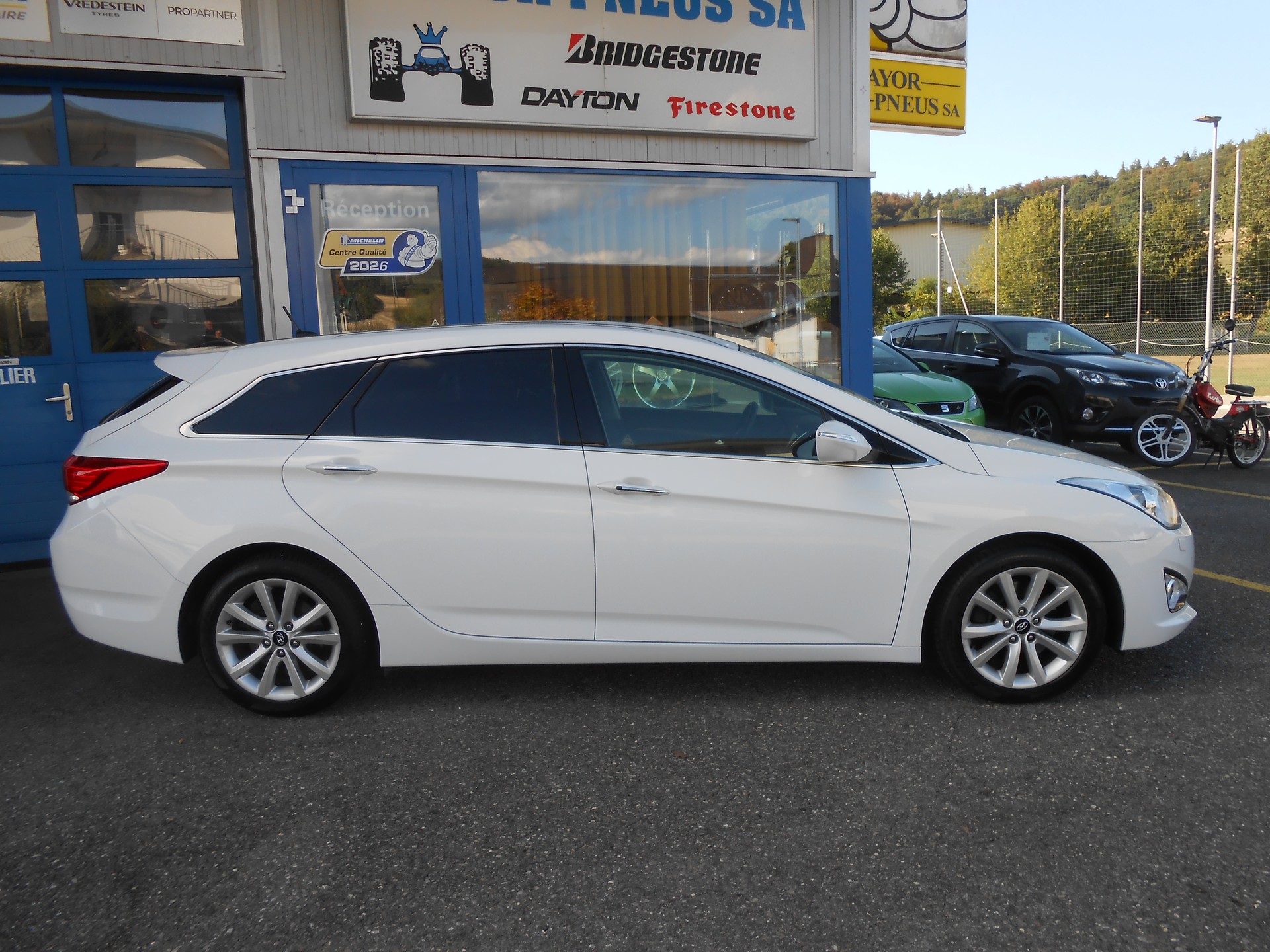 HYUNDAI i40 Wagon 2.0 GDi Prenium-image-3