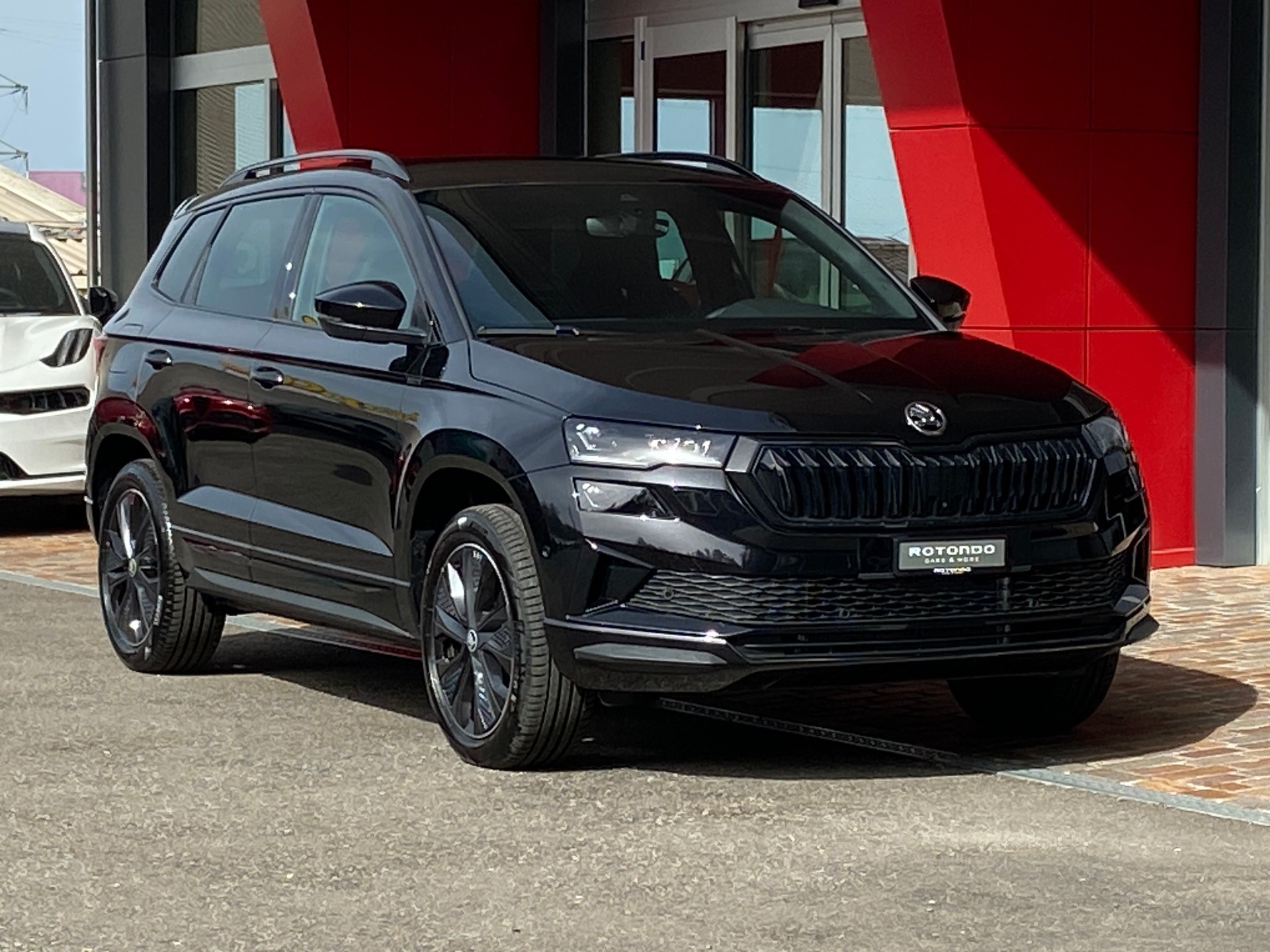 SKODA Karoq 2.0 TDI CR Sport Line 4x4 DSG-image-16
