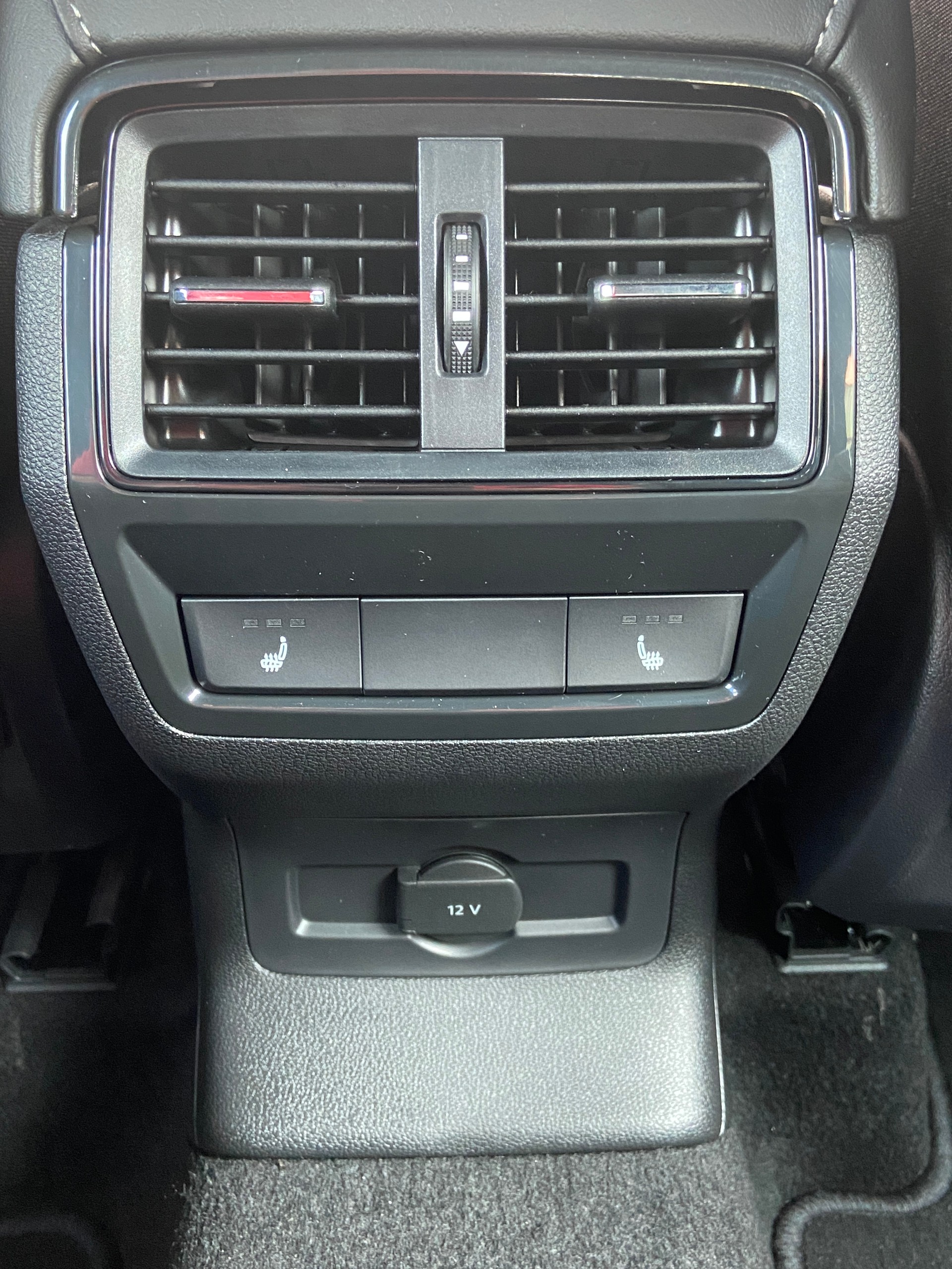 SKODA Karoq 2.0 TDI CR Sport Line 4x4 DSG-image-15